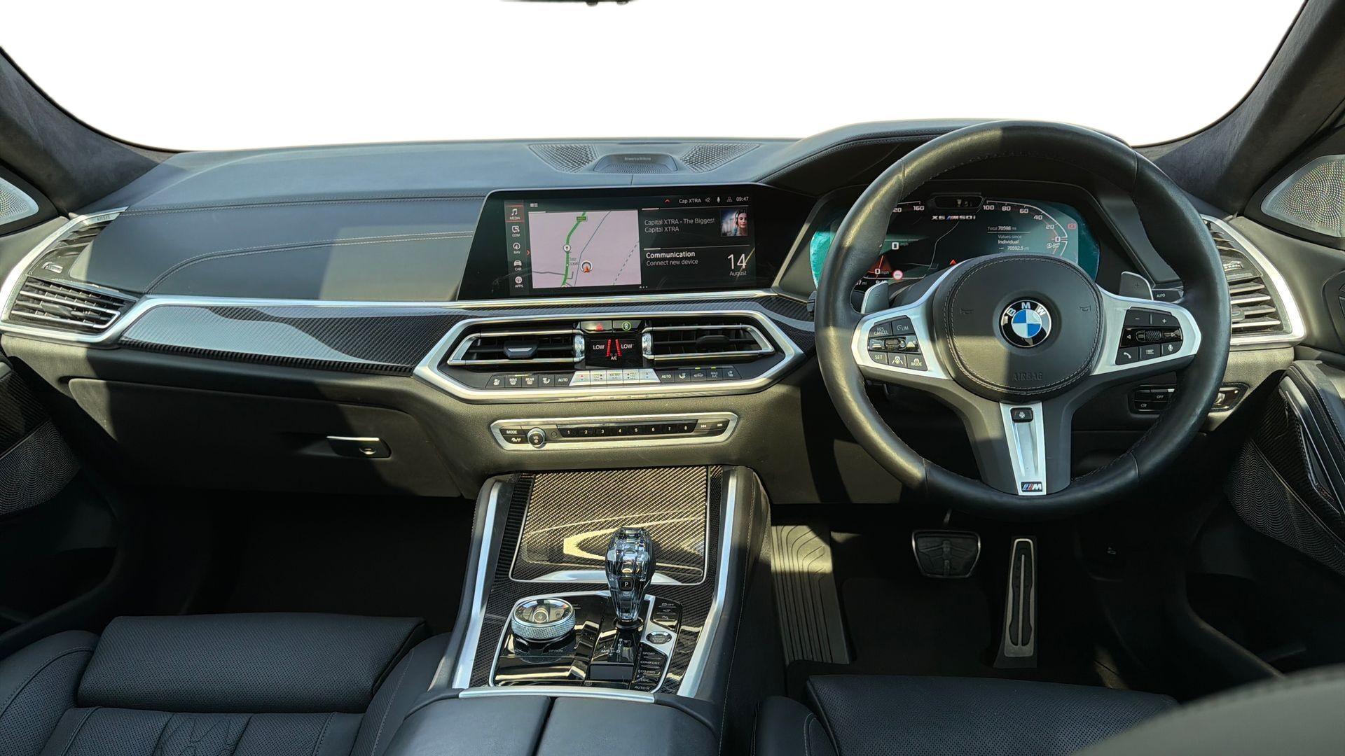 BMW X6 view 4