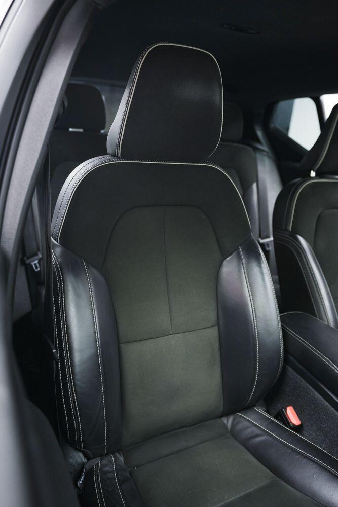 Volvo XC40 view 10