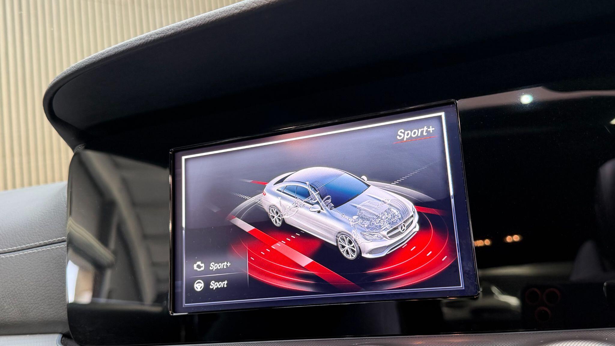 Mercedes-Benz E-Class view 18