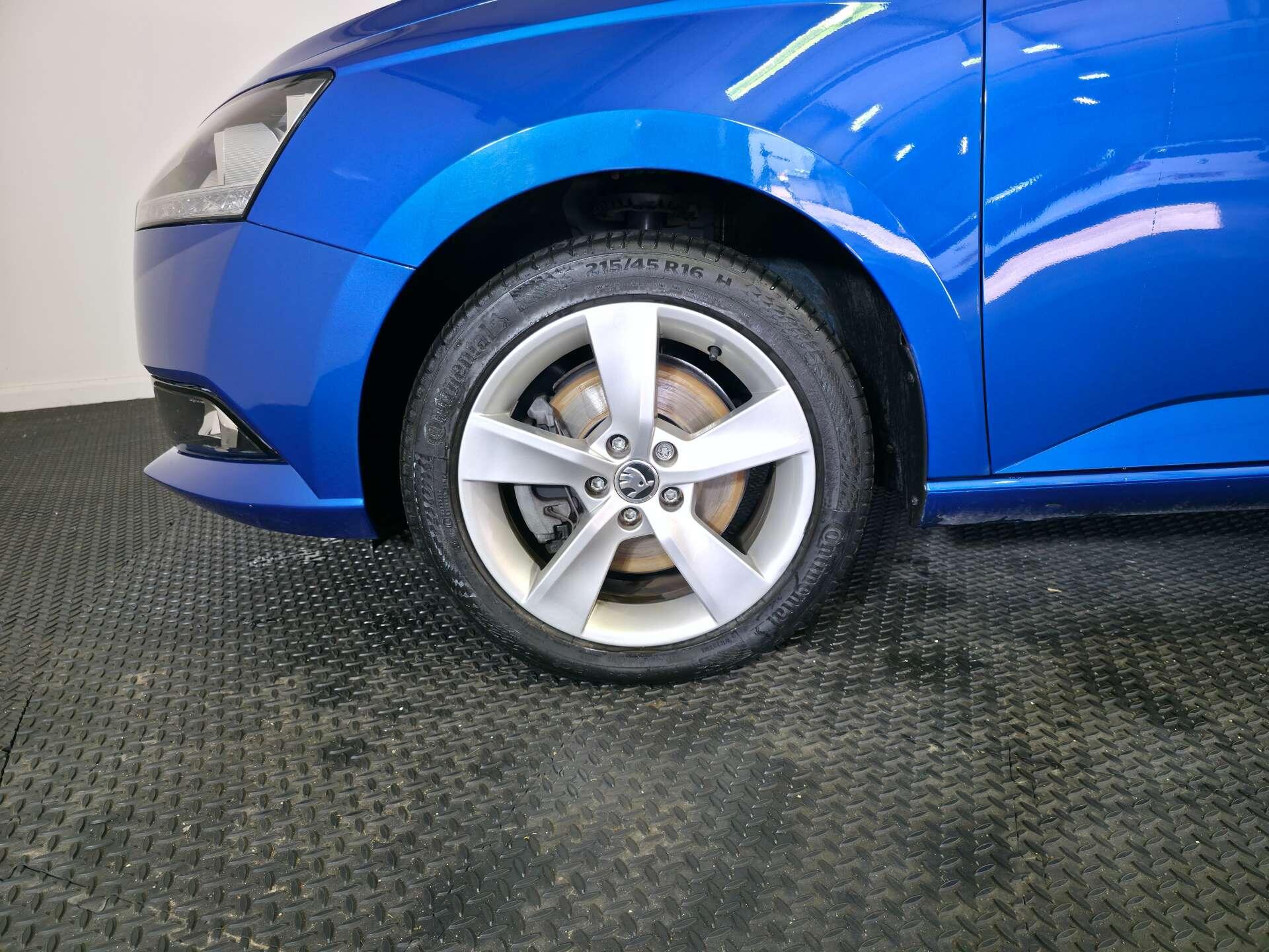 Skoda Fabia view 55