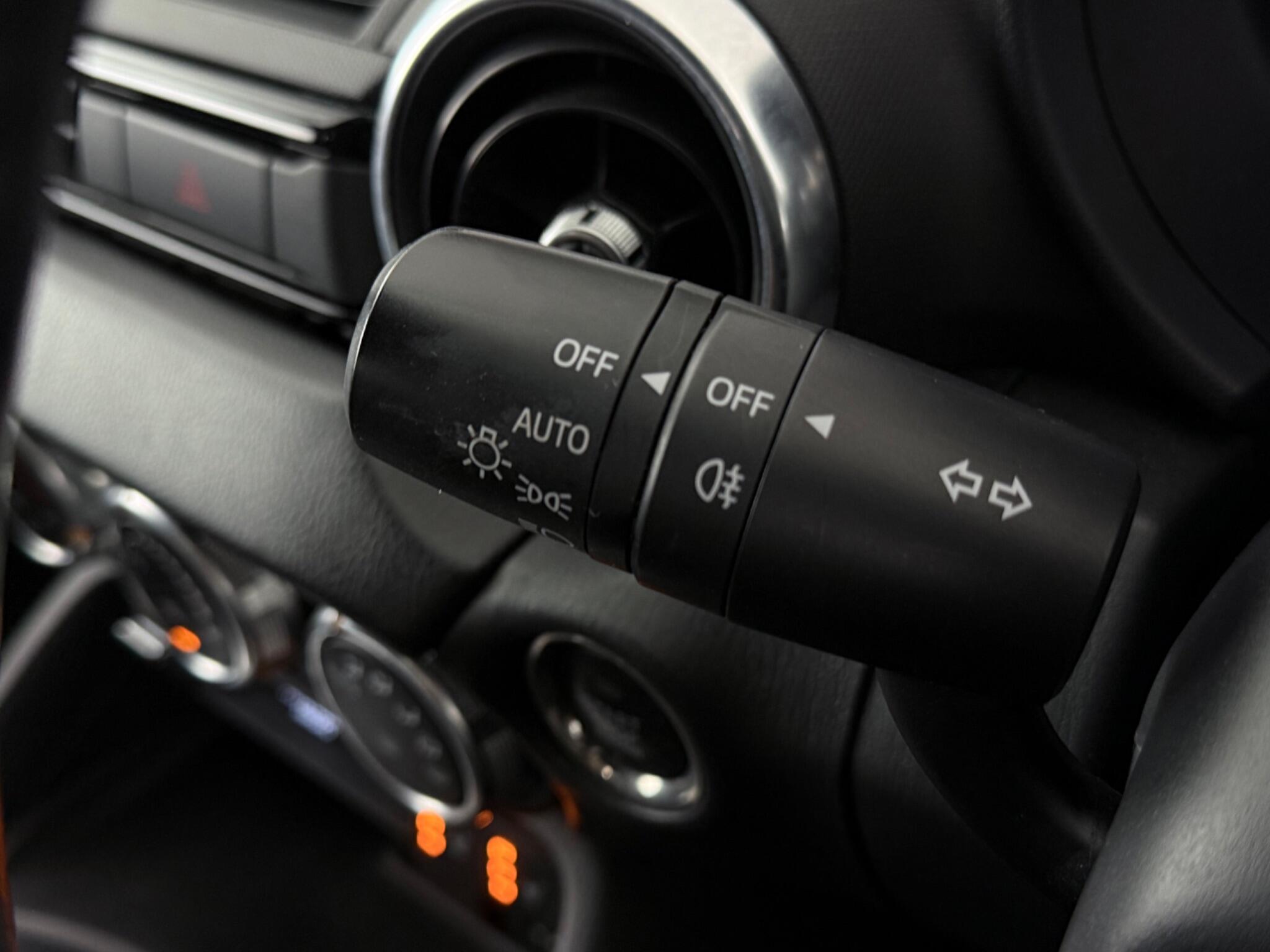 Mazda MX-5 view 17