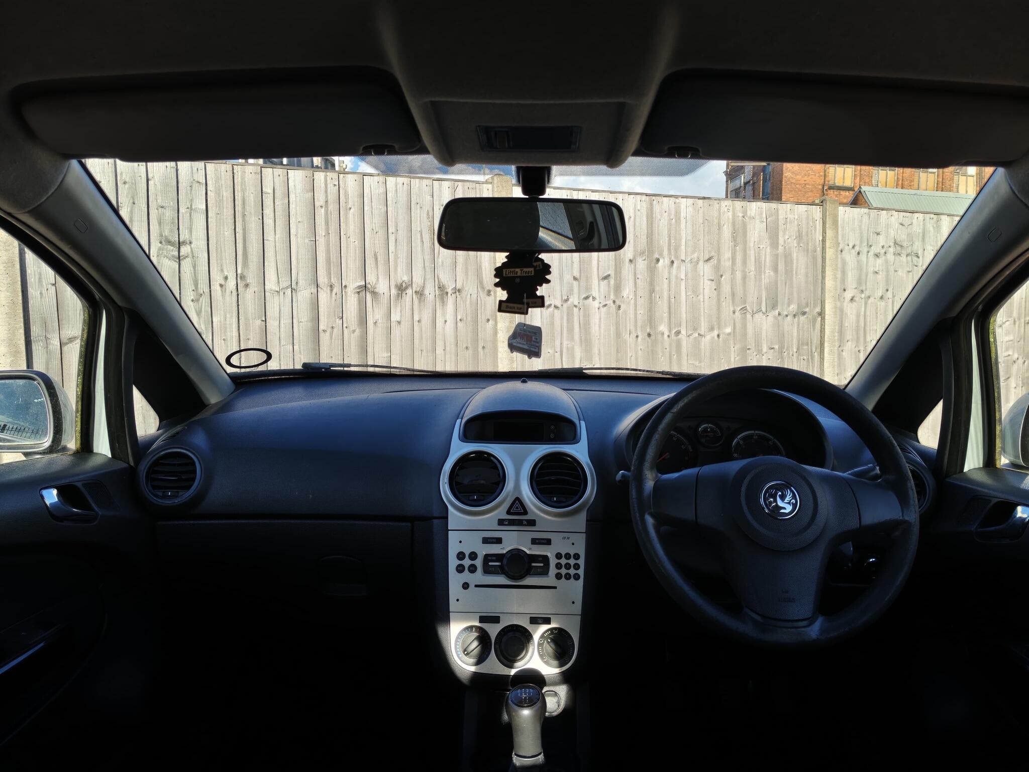 Vauxhall Corsa view 17