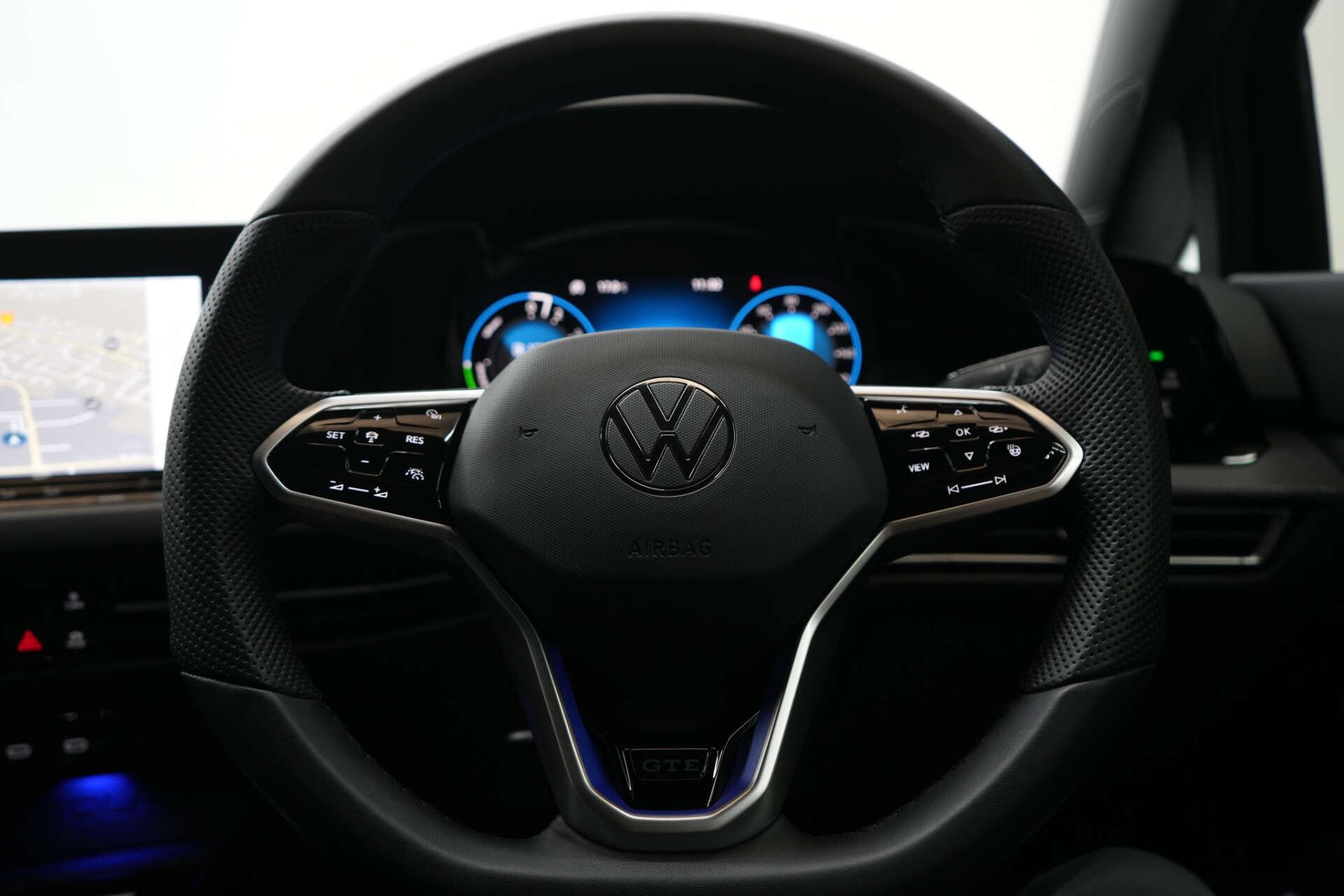 Volkswagen Golf view 36