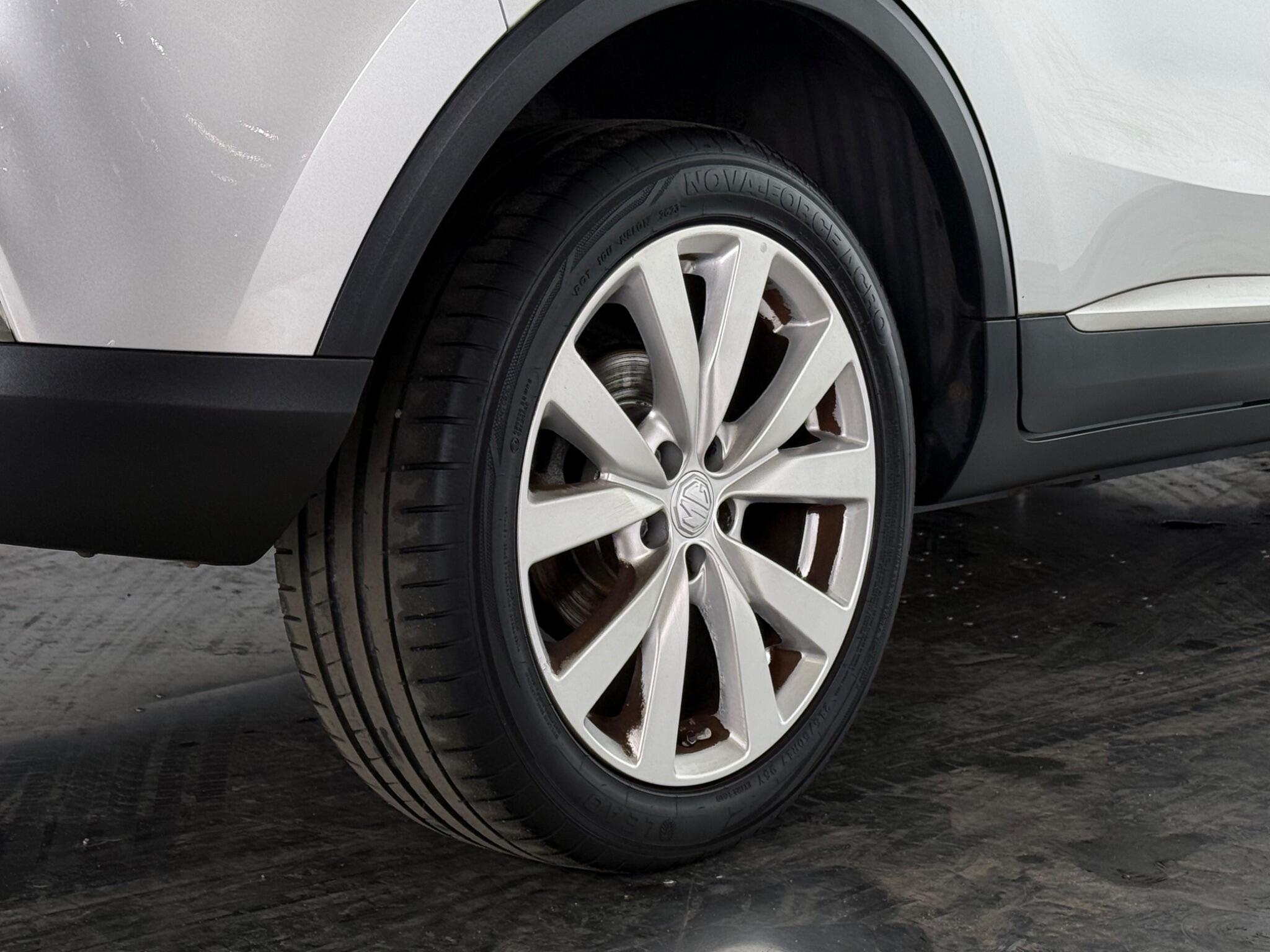 MG ZS view 8
