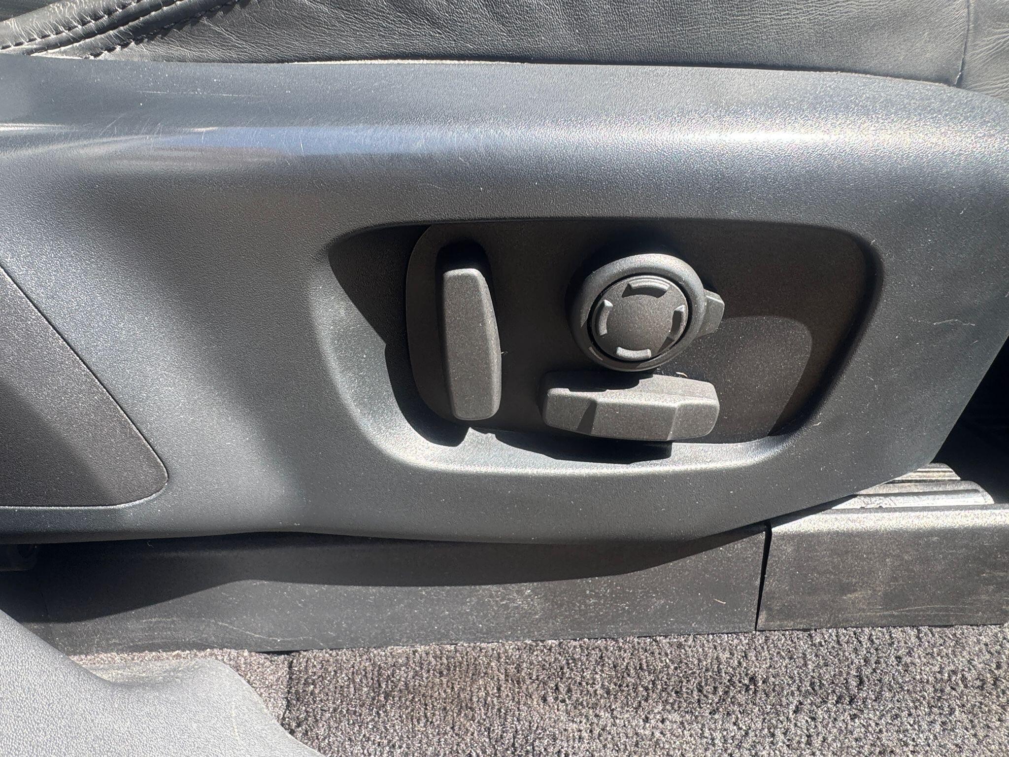 Land Rover Discovery view 29