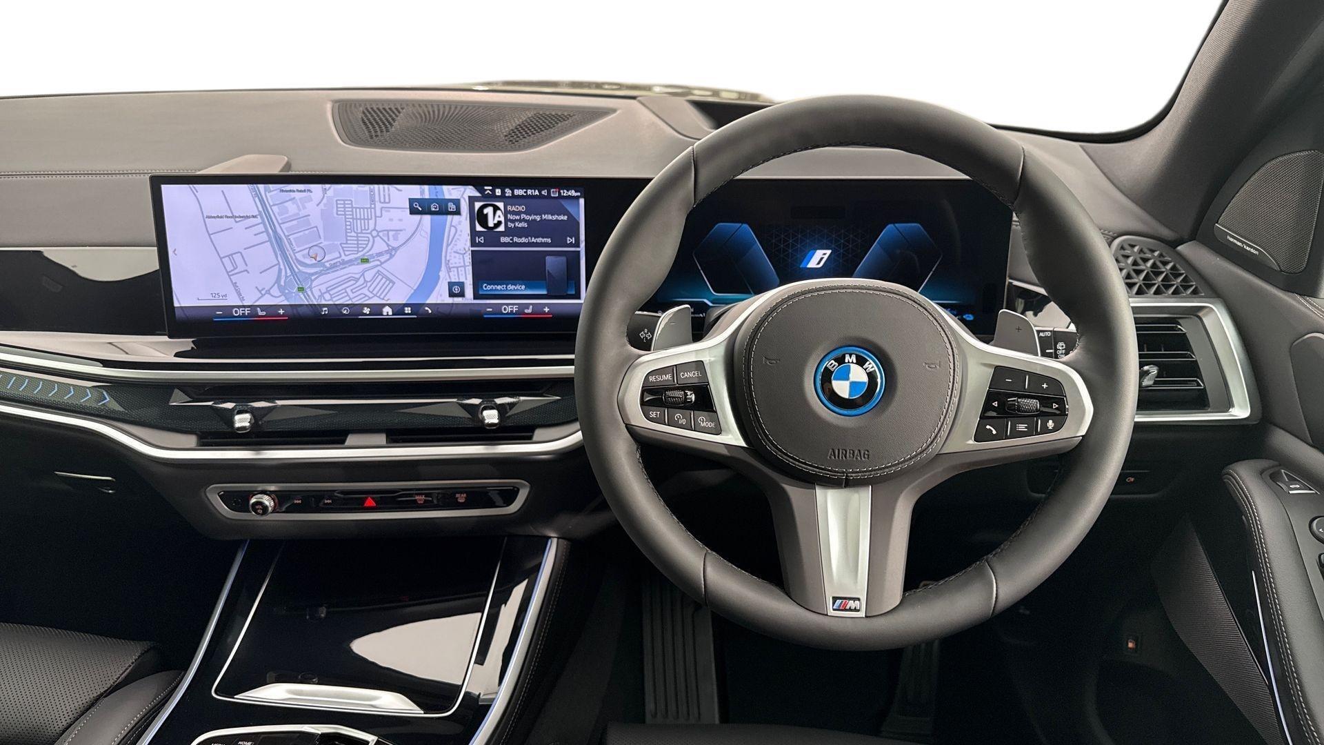 BMW X5 view 5