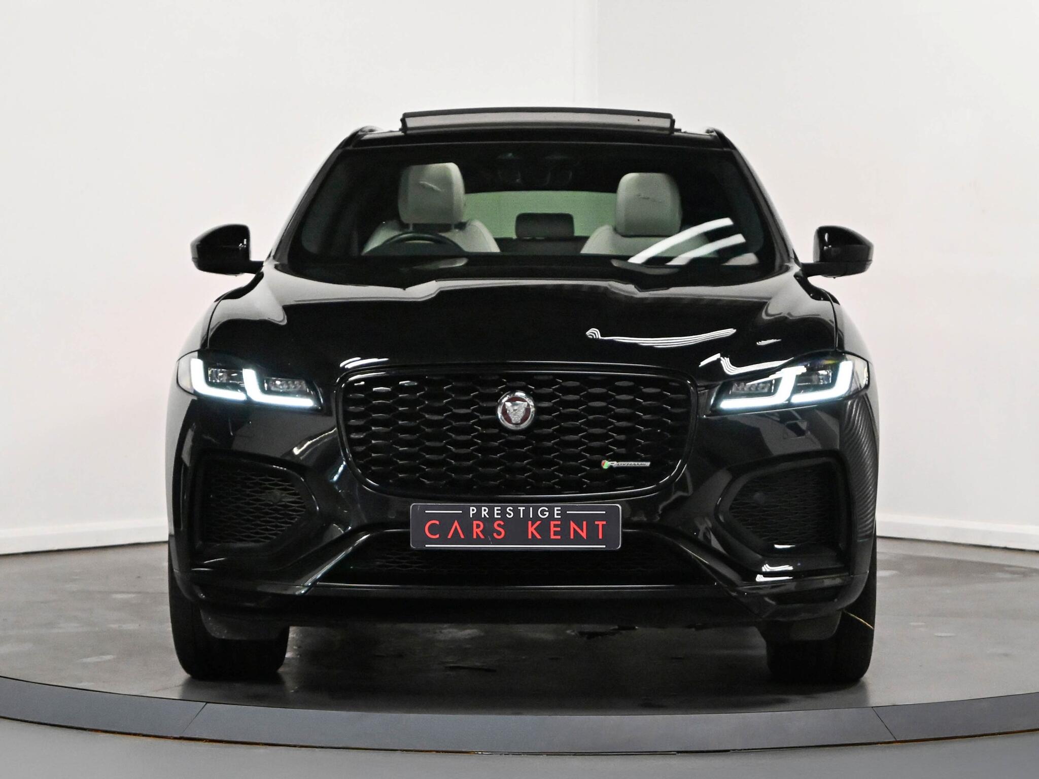 Jaguar F-Pace view 22