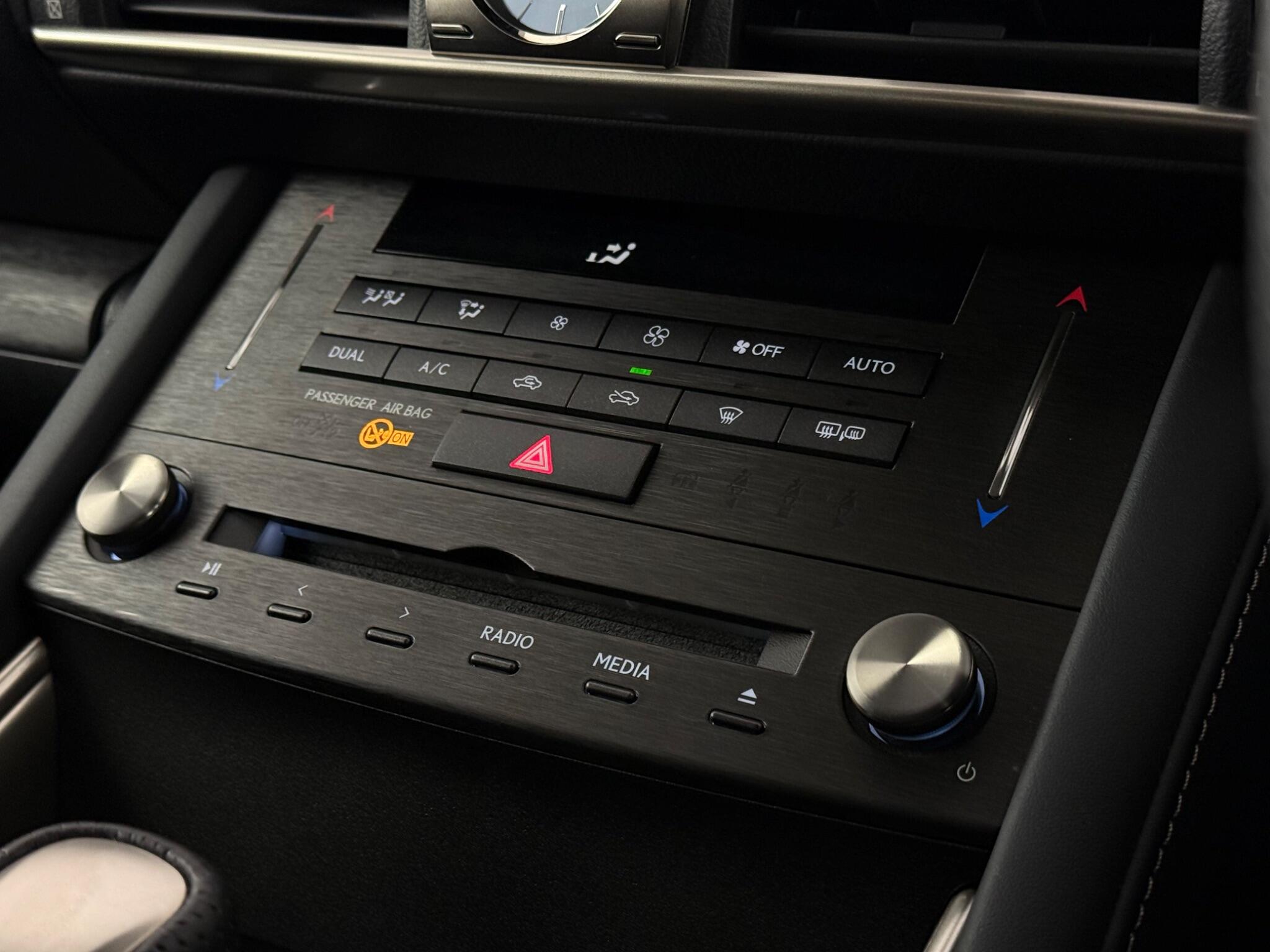 Lexus Is view 22