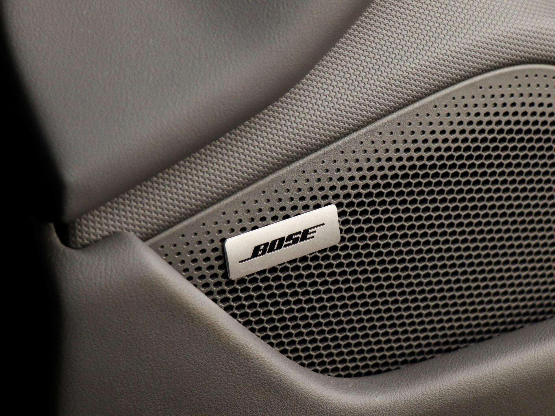 Porsche Taycan view 22