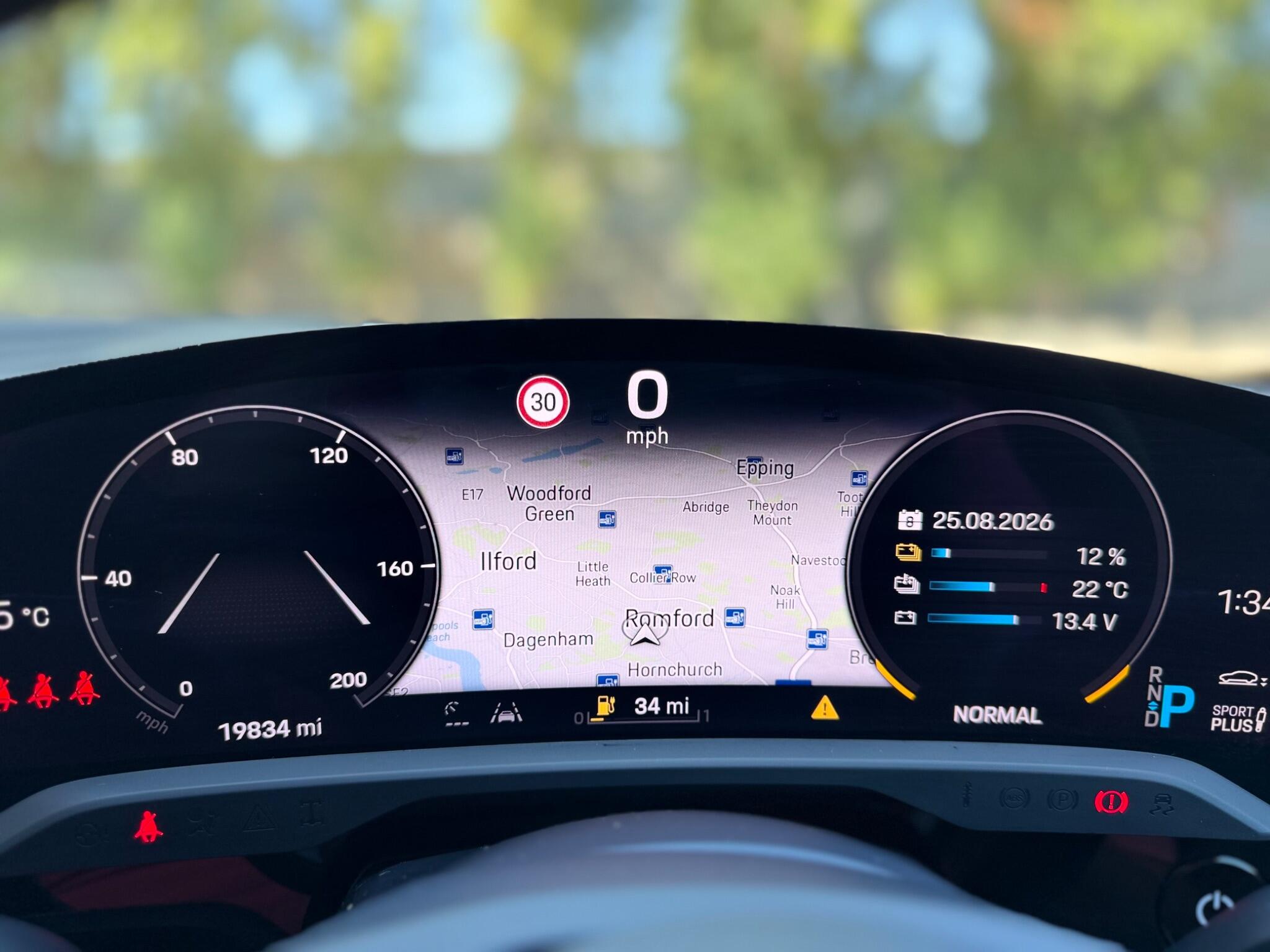 Porsche Taycan view 35