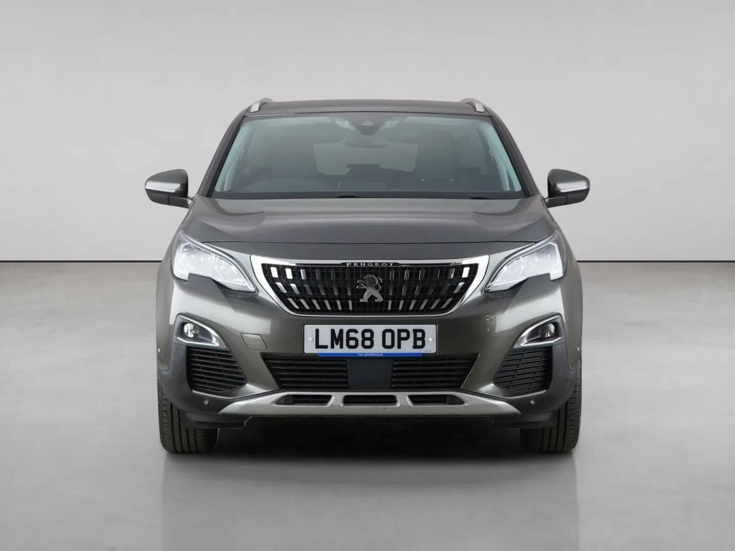 Peugeot 3008 view 5