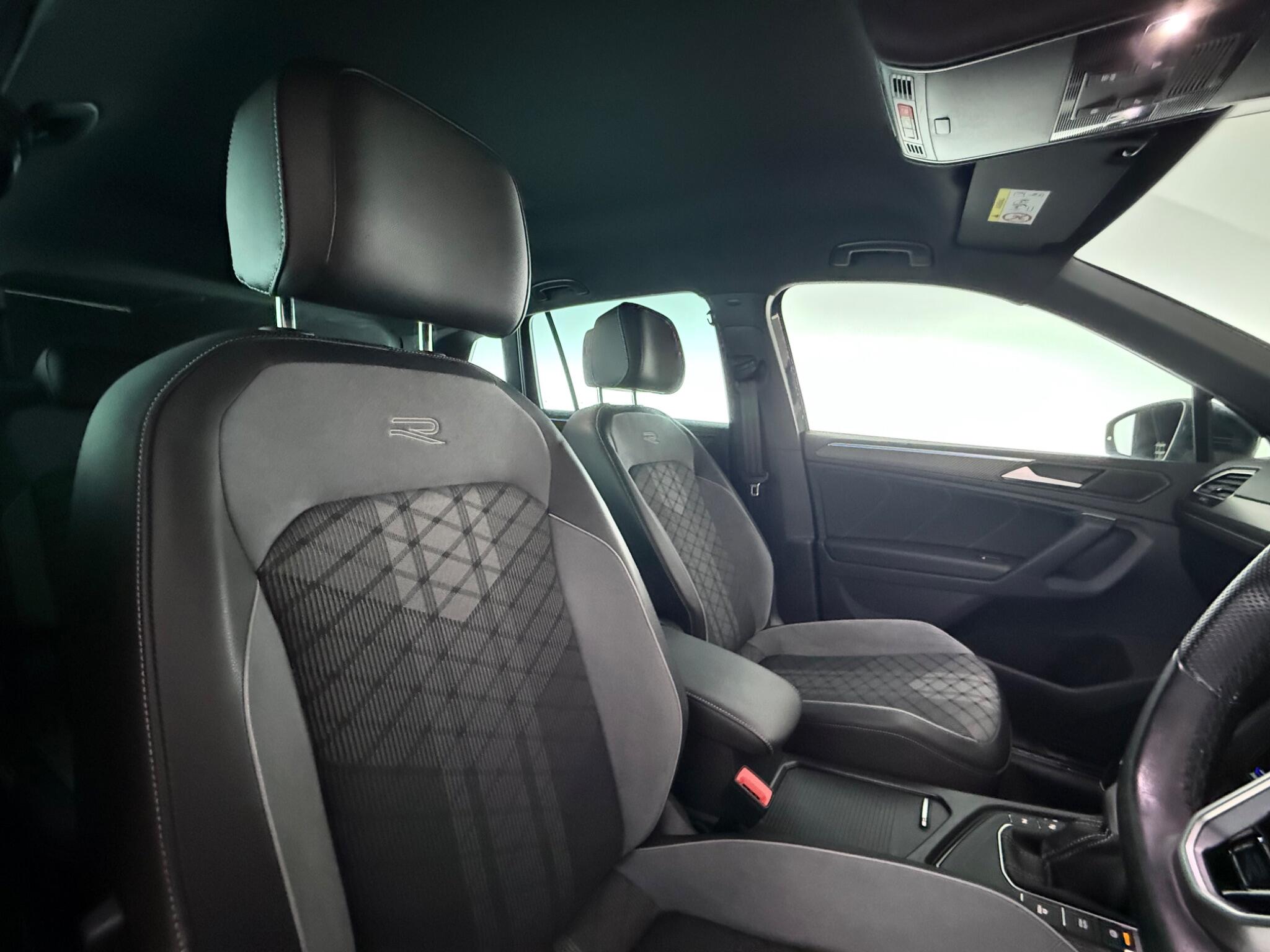 Volkswagen Tiguan view 30