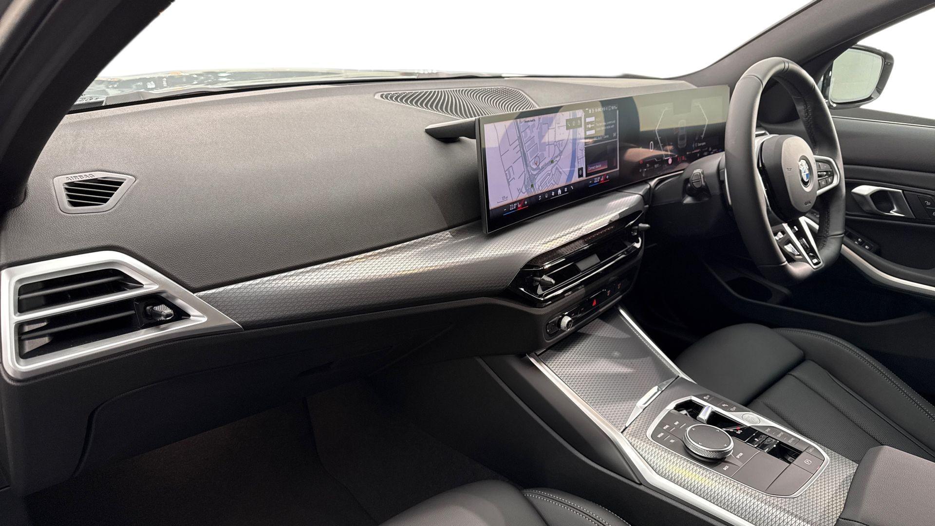 BMW 3 Series view 7