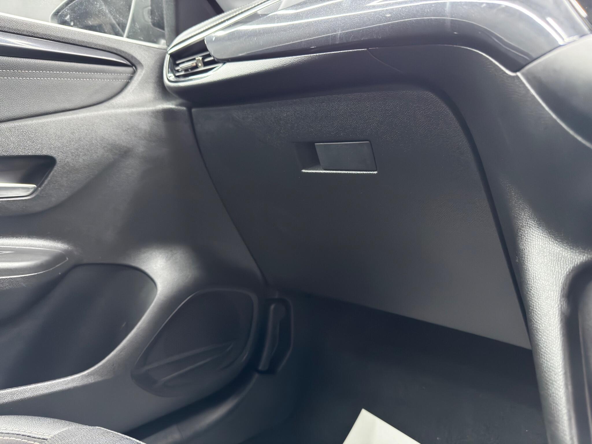 Vauxhall Corsa view 32