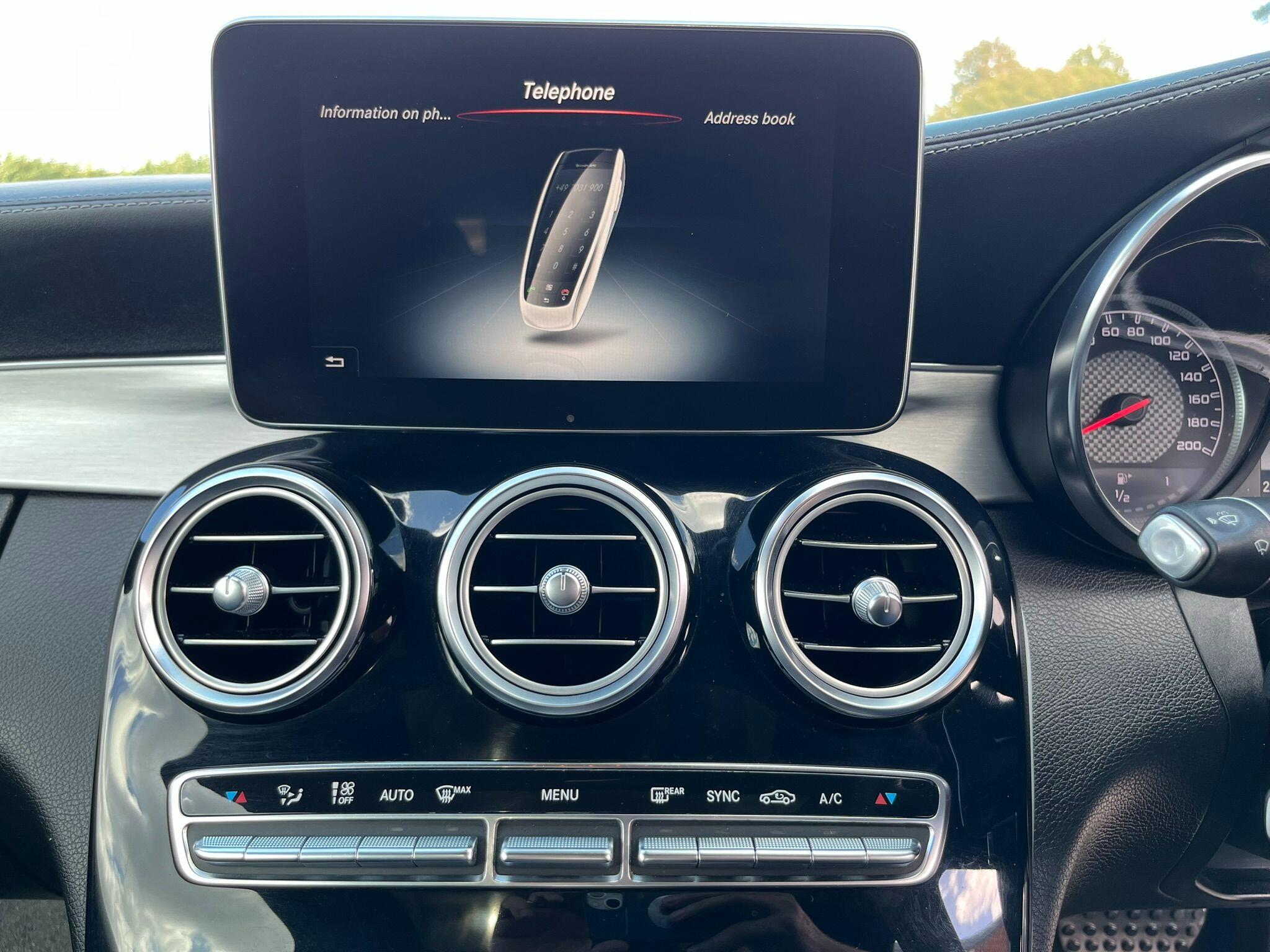 Mercedes-Benz C-Class view 24