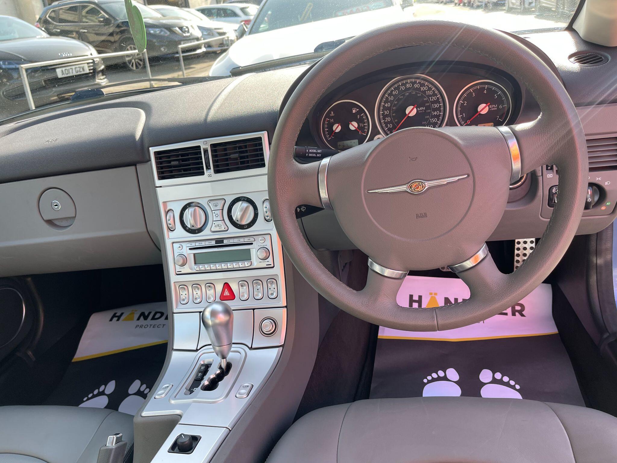Chrysler Crossfire view 23