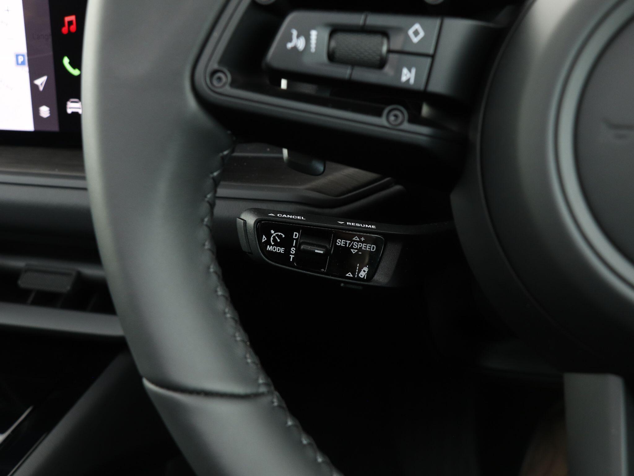 Porsche Cayenne view 18