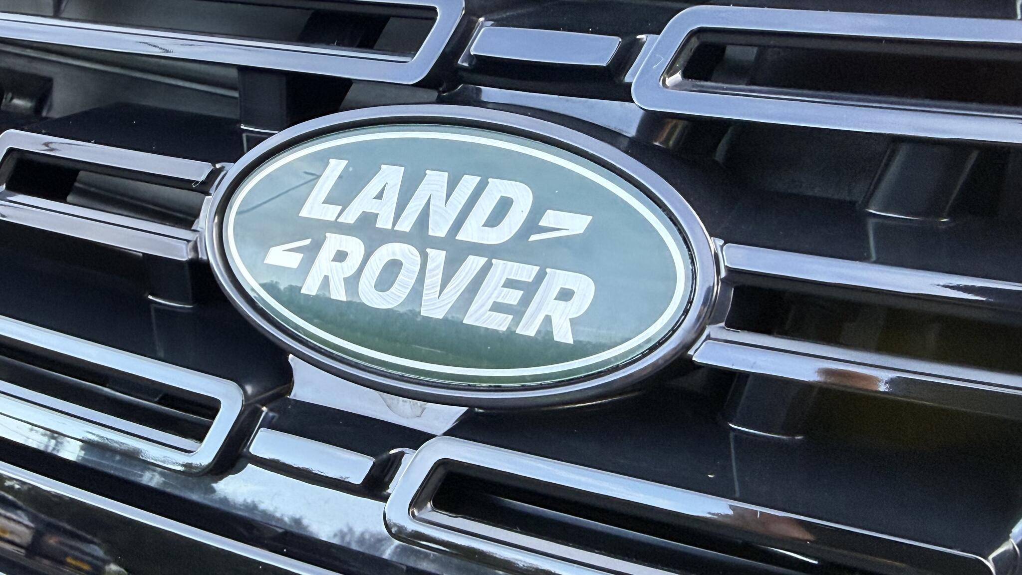 Land Rover Range Rover Sport view 25