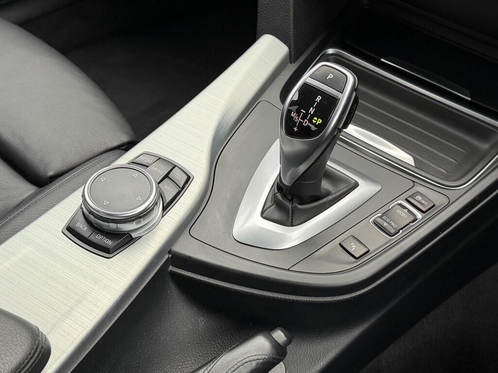 BMW 3 Series view 42