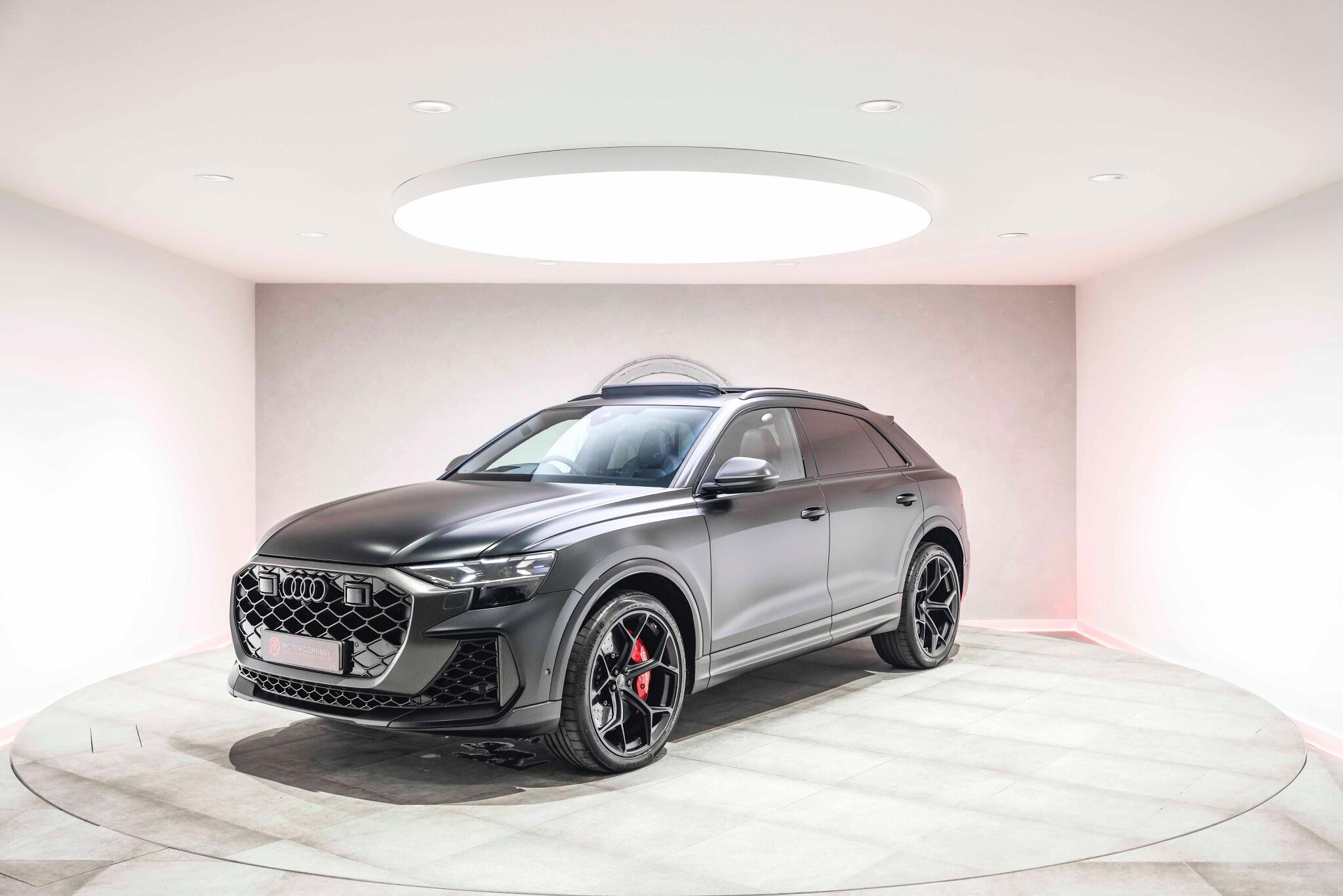 Audi RSQ8 view 20
