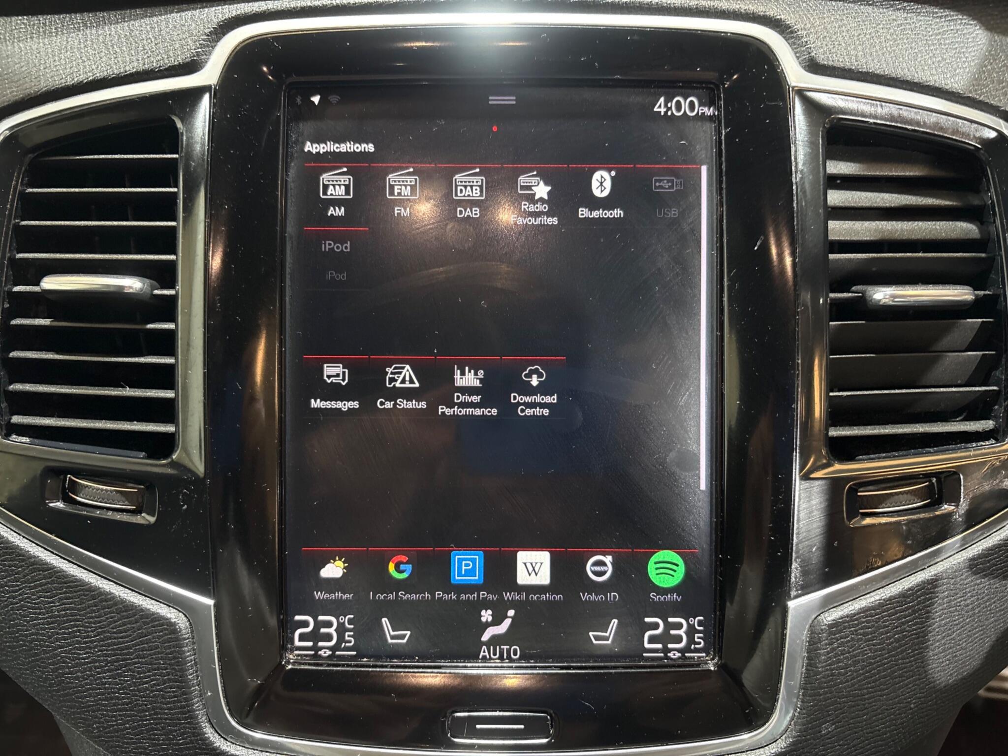 Volvo XC90 view 57
