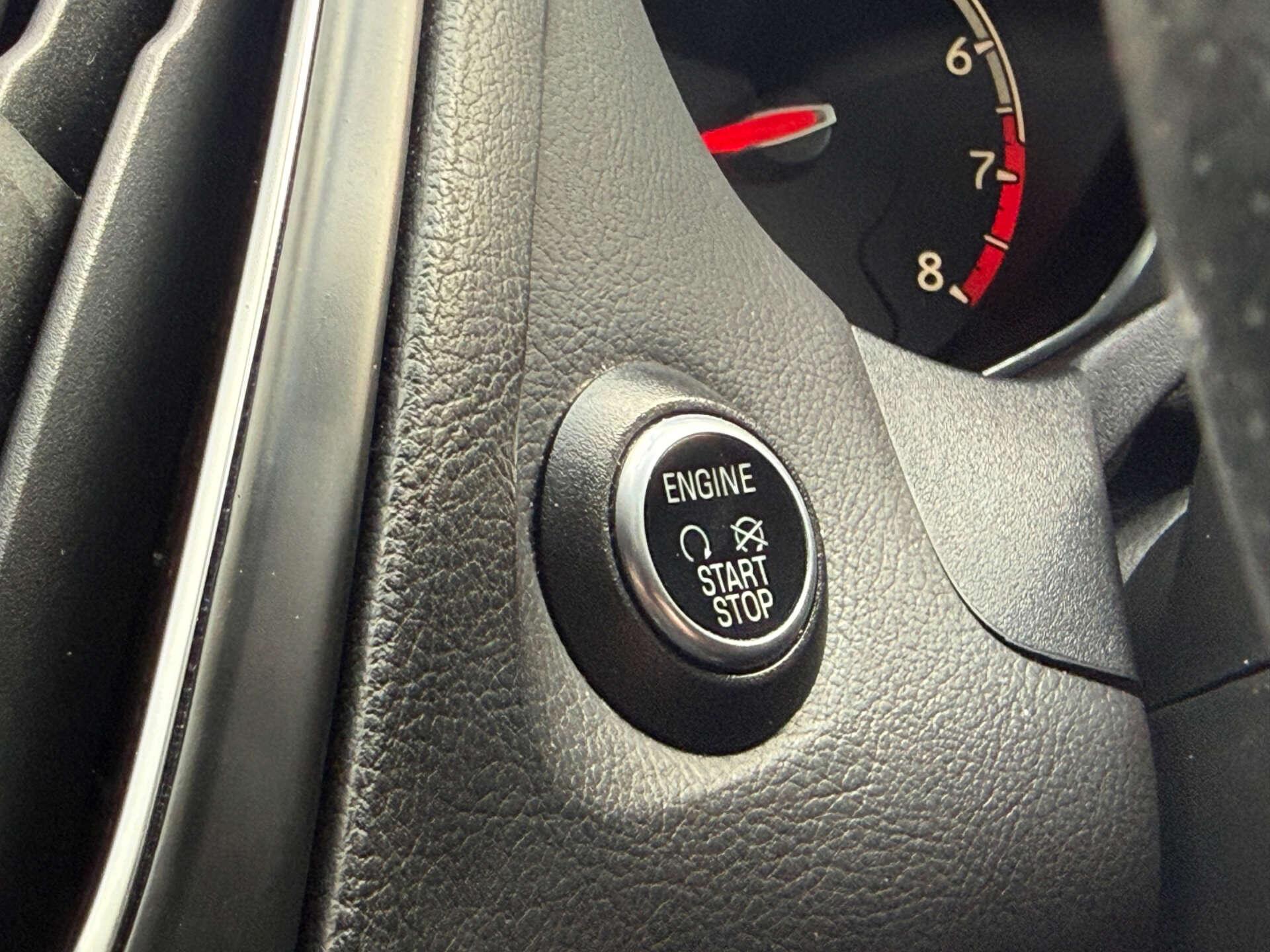 Ford Focus view 48