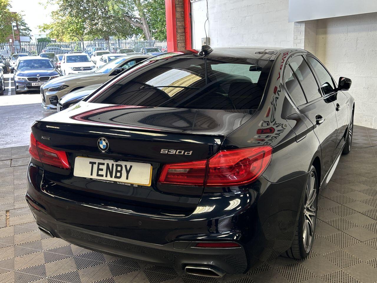 BMW 5 Series view 21