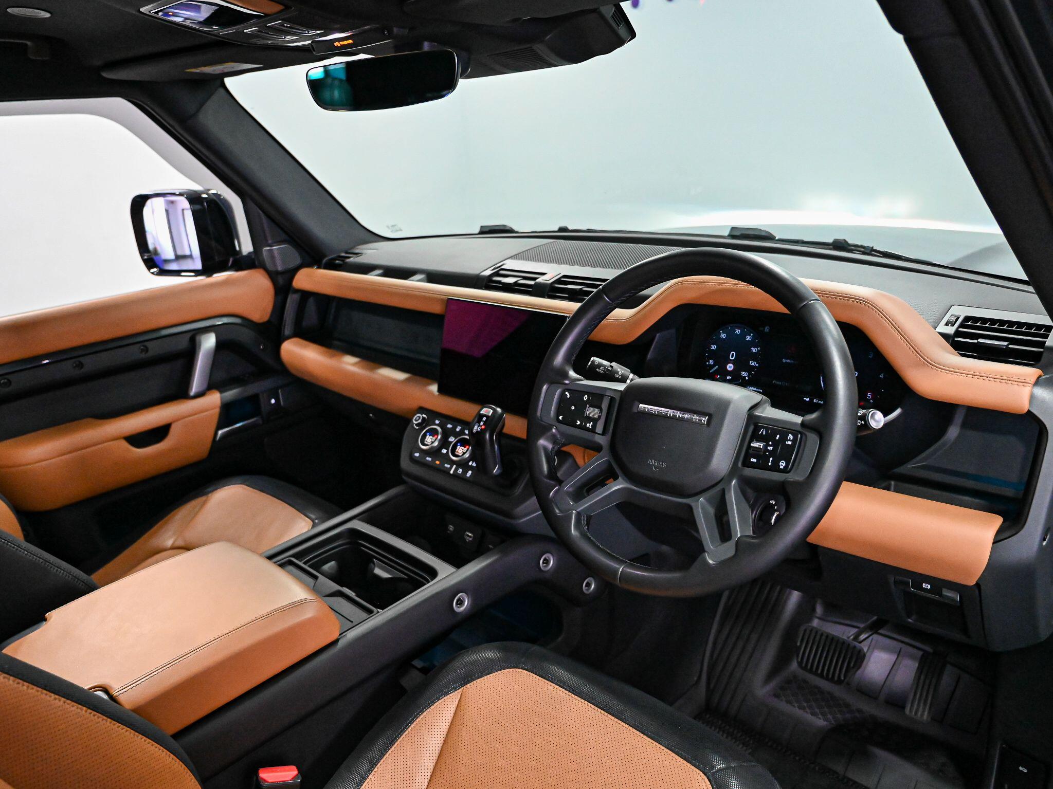 Land Rover Defender view 7