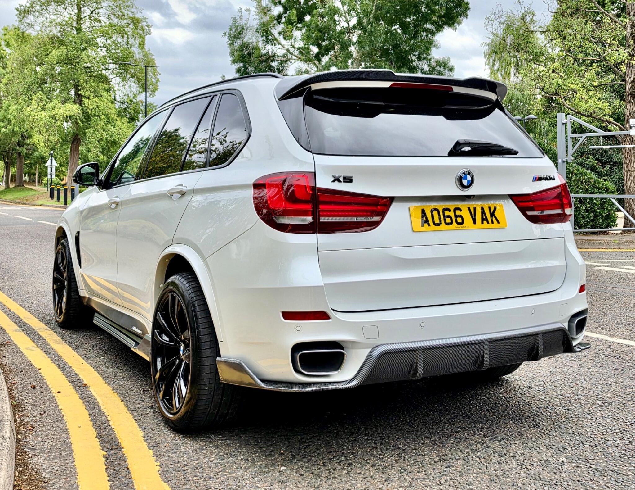 BMW X5 view 19