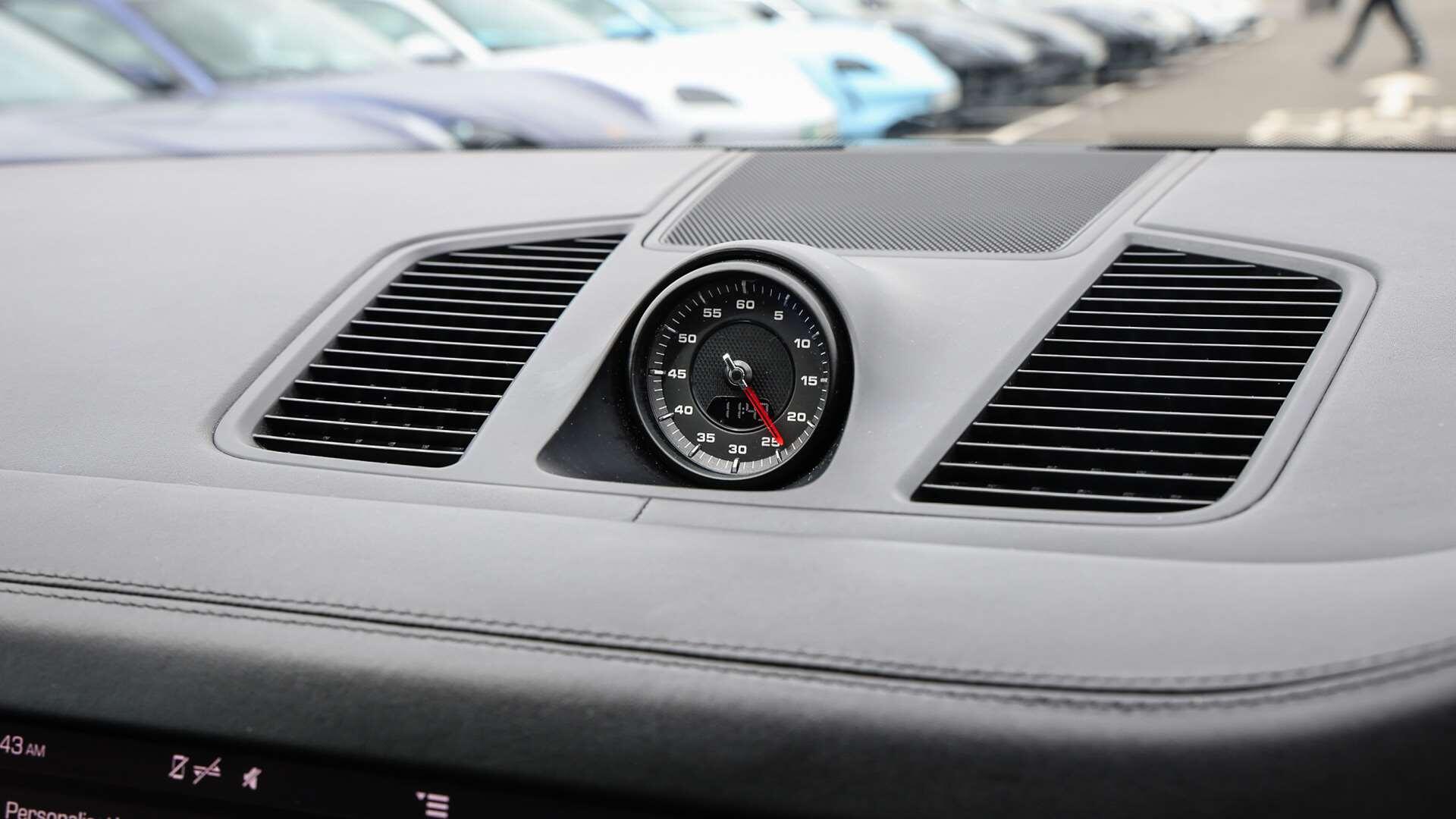 Porsche Cayenne view 28