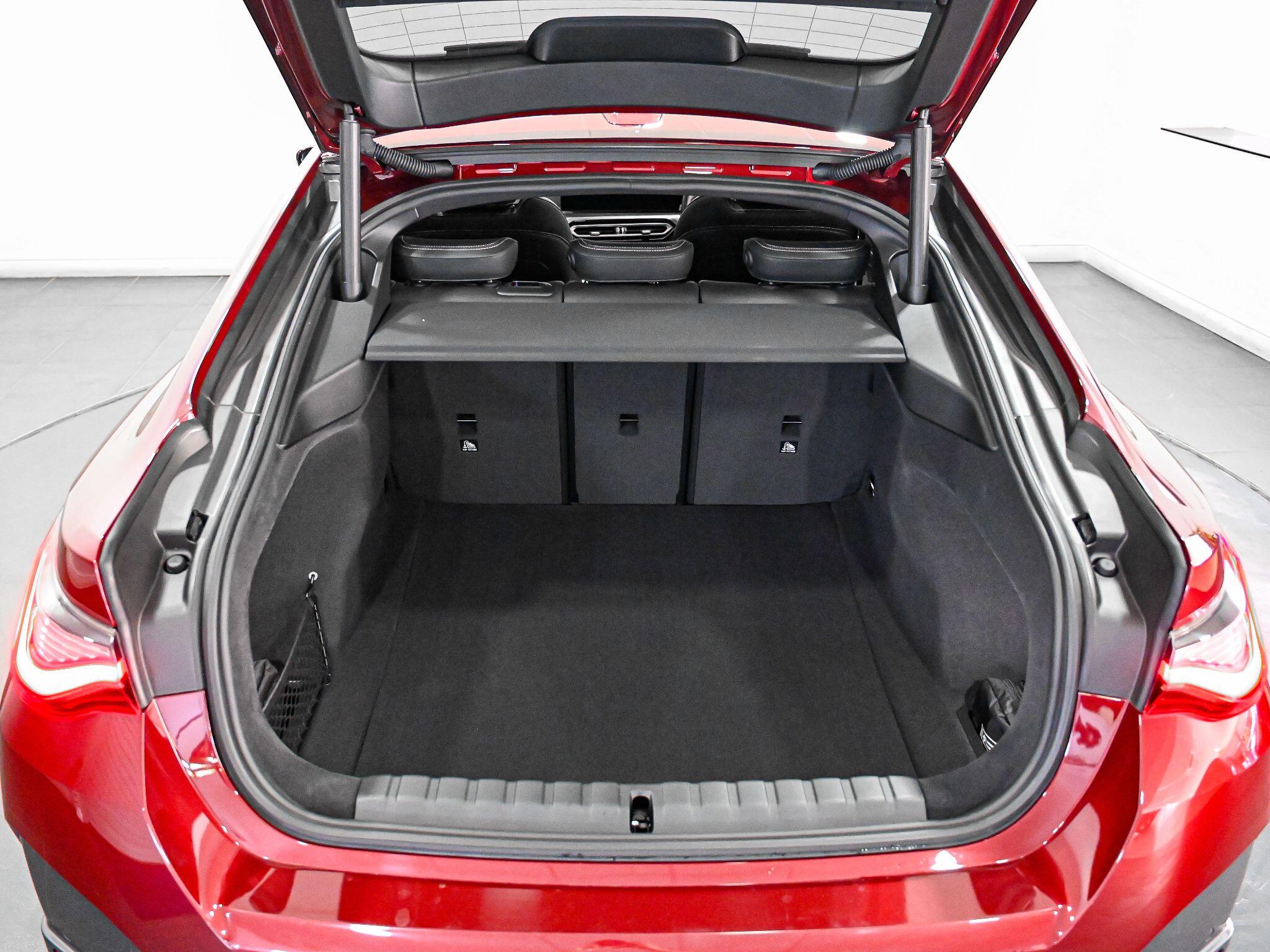 BMW 4 Series view 33