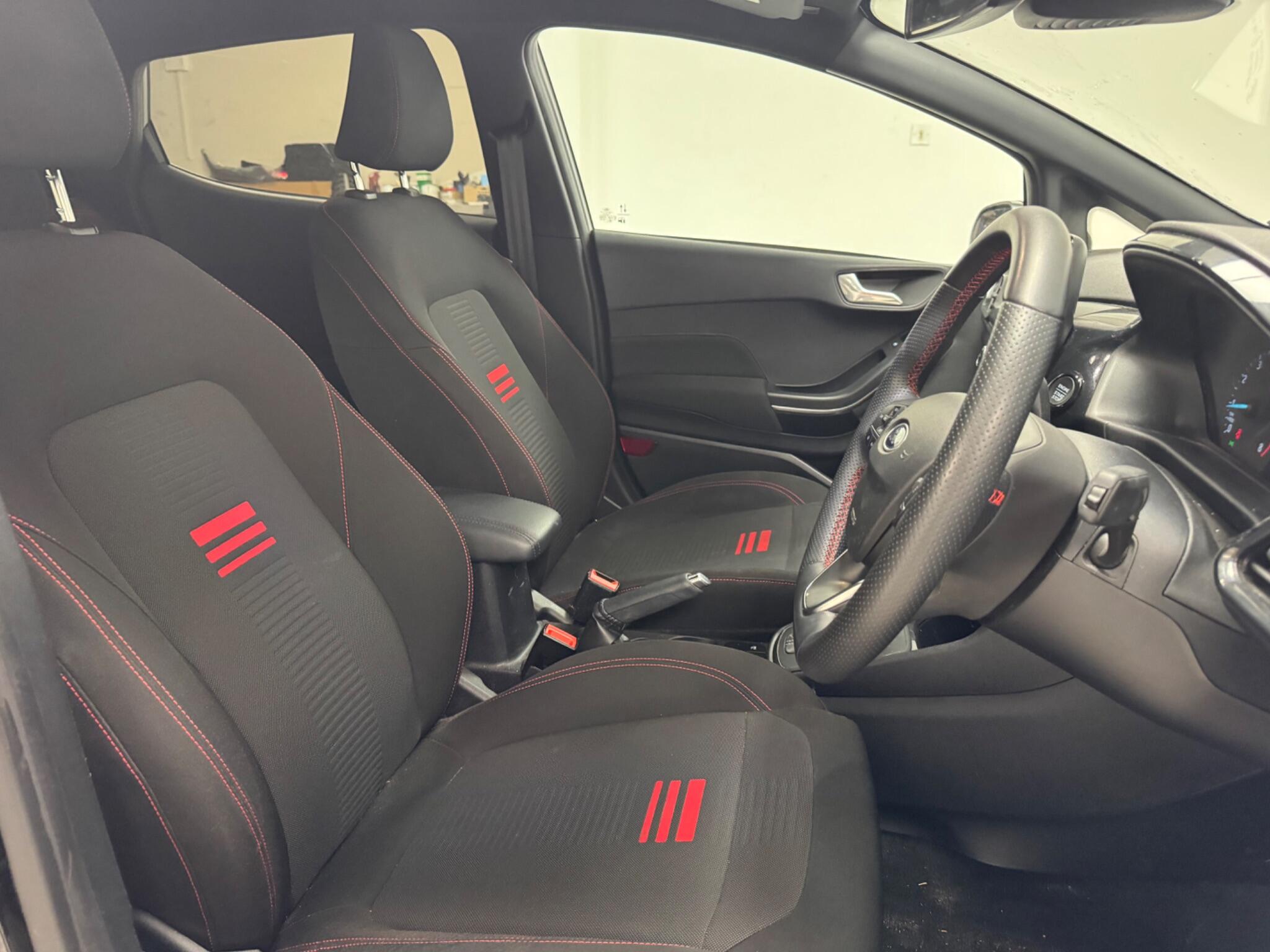 Ford Fiesta view 8