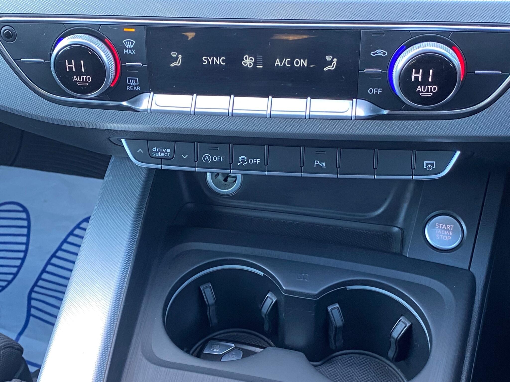Audi A4 view 26