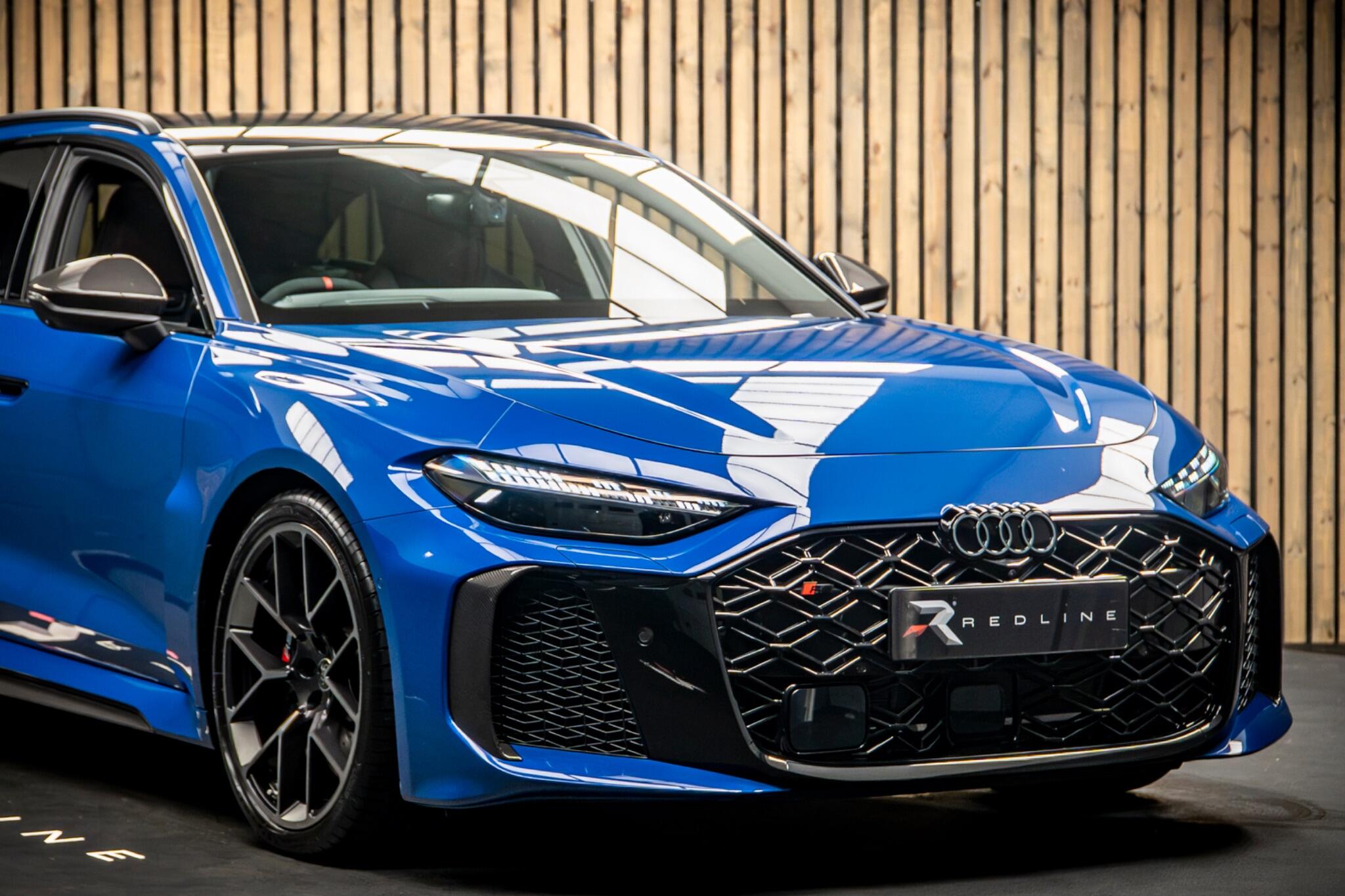 Audi RS5 view 12
