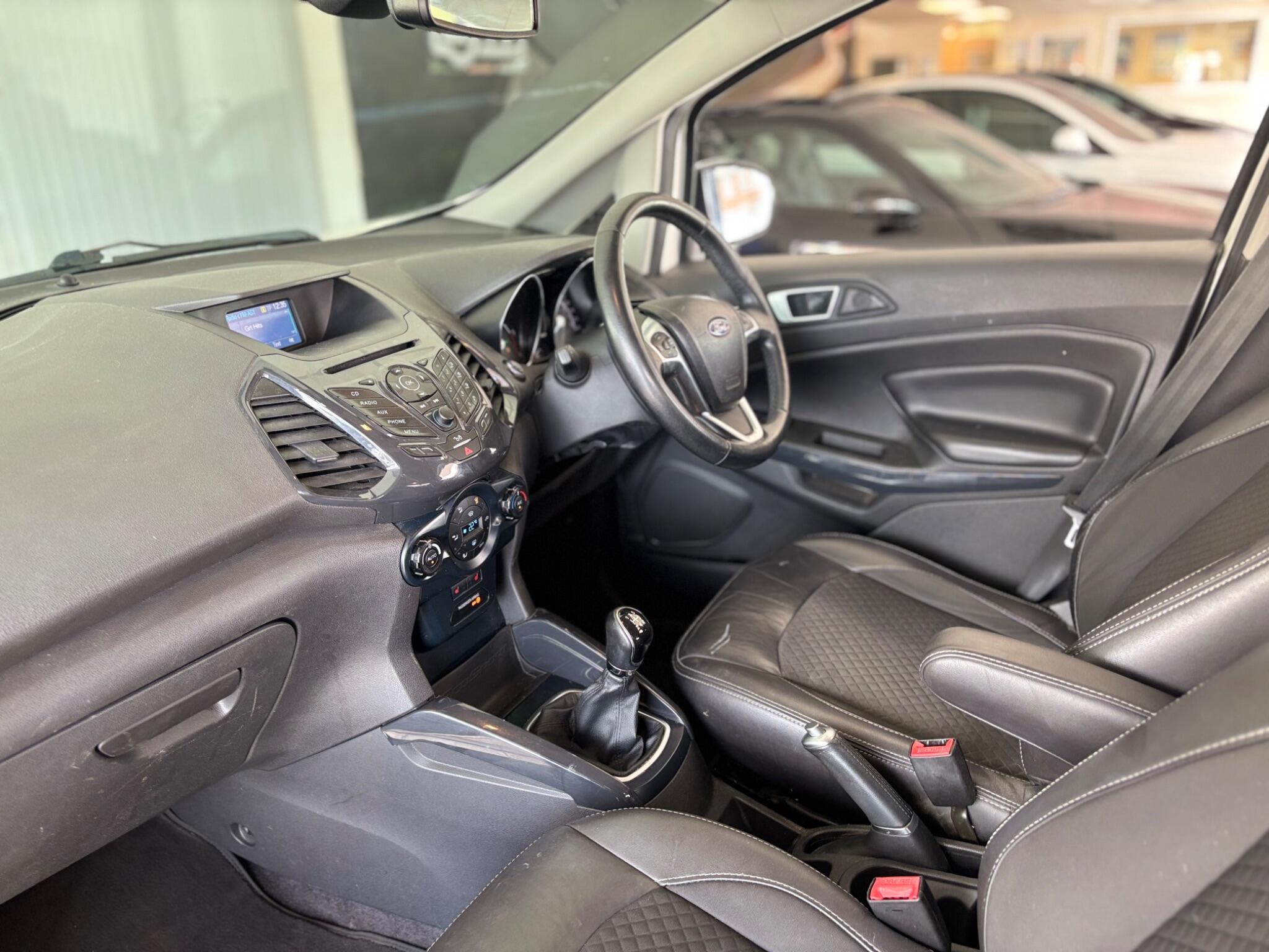 Ford Ecosport view 23