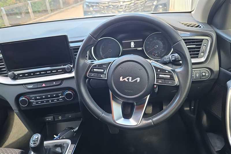 Kia Ceed view 11
