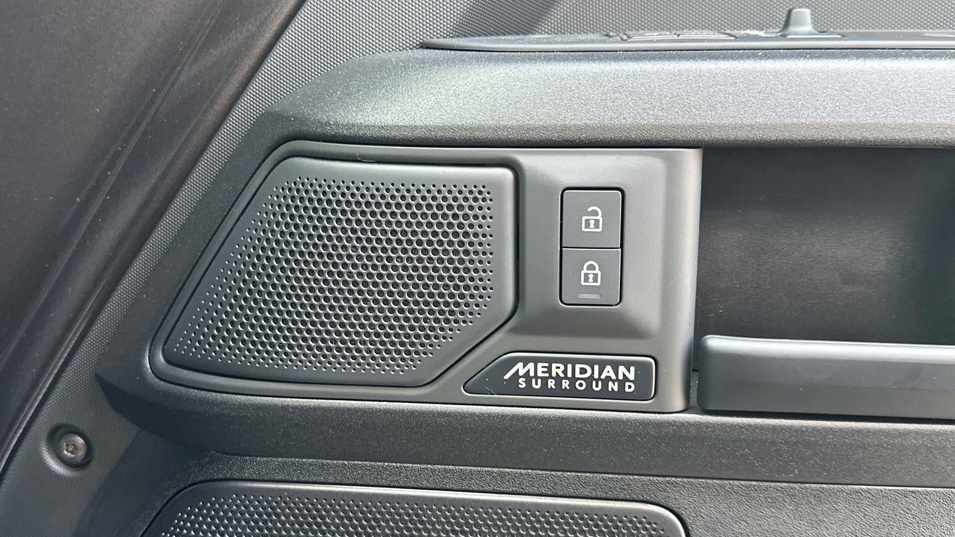 Land Rover Defender view 11