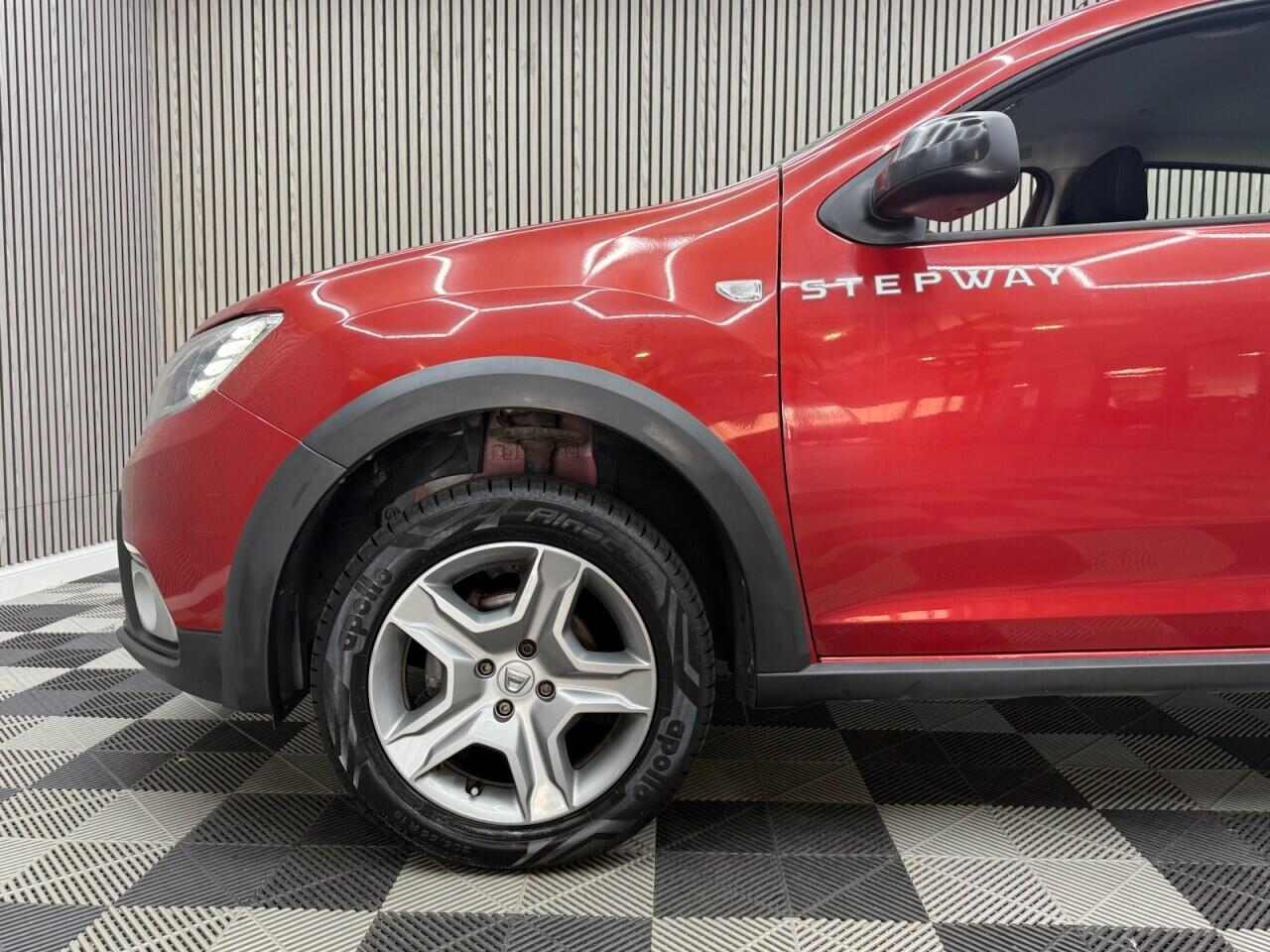 Dacia Sandero view 20