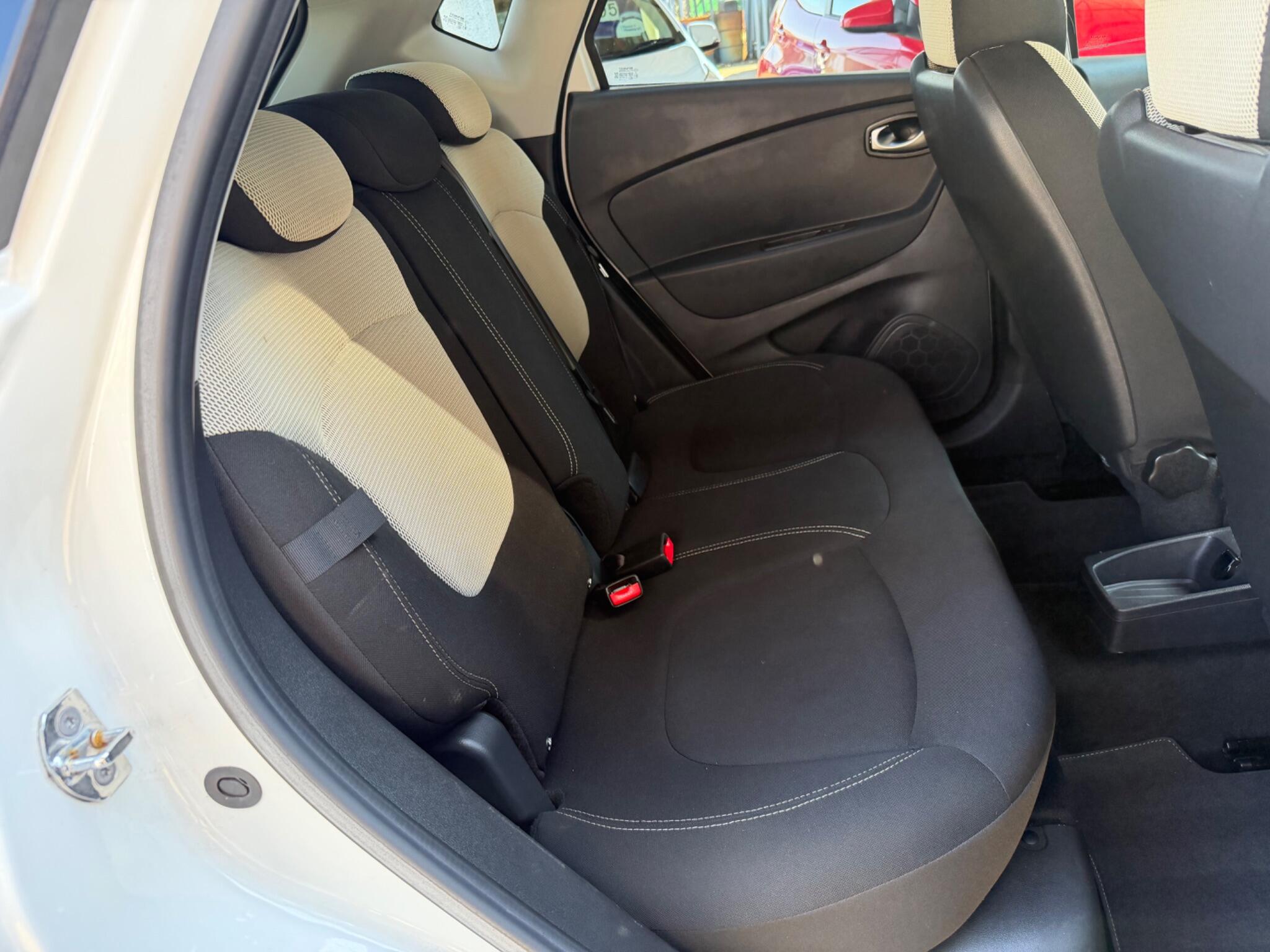 Renault Captur view 10