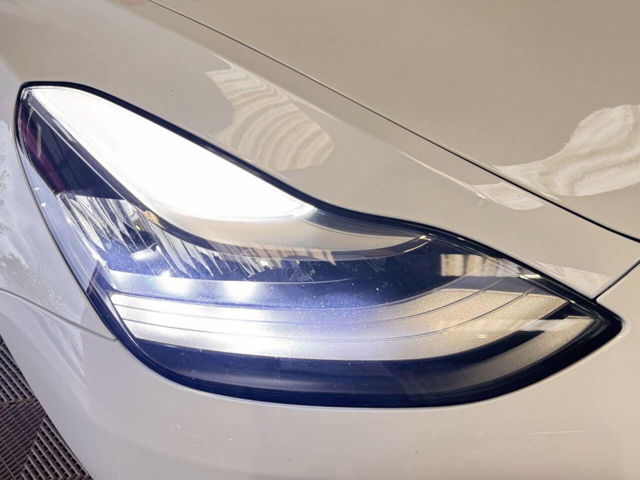 Tesla Model 3 view 16