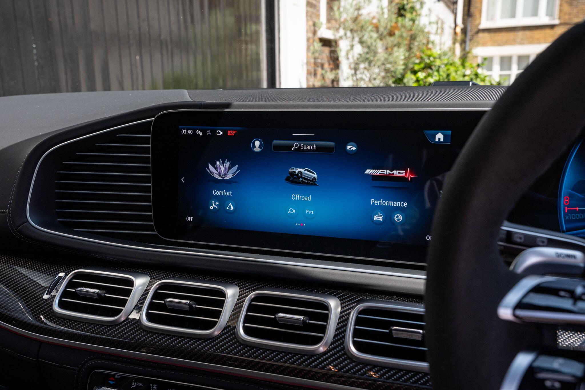 Mercedes-Benz GLS view 29