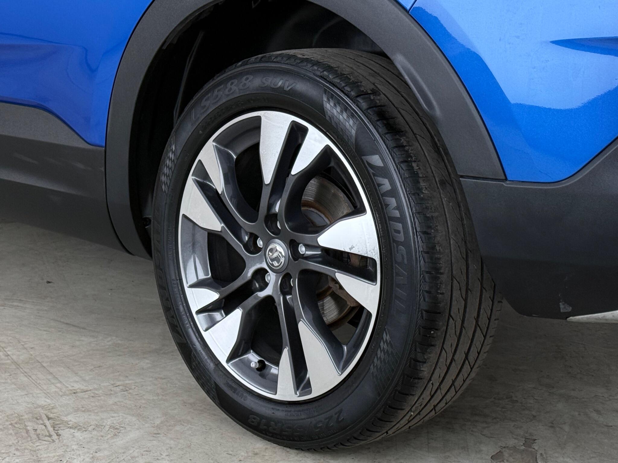 Vauxhall Grandland X view 9