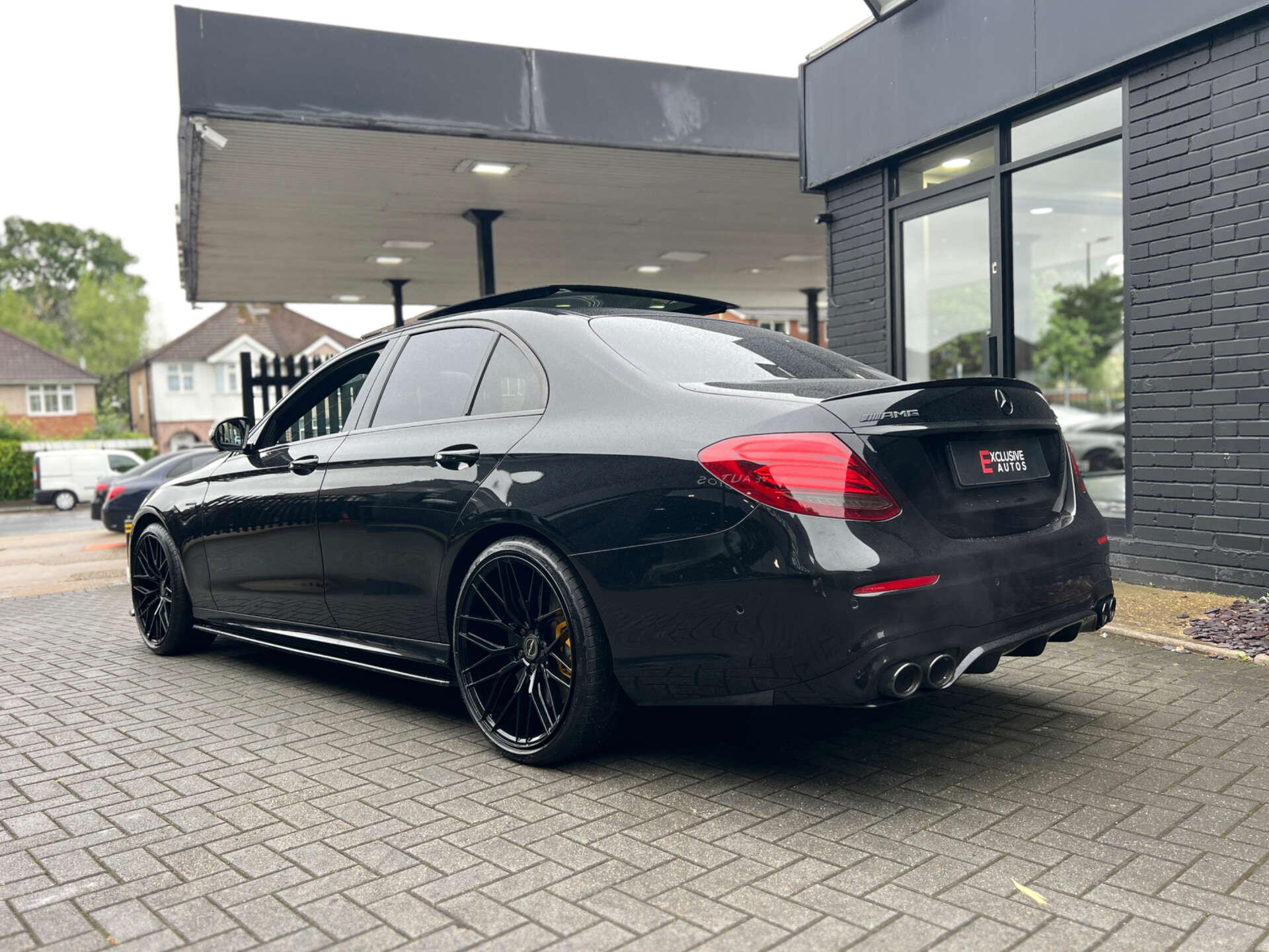 Mercedes-Benz E Class view 9