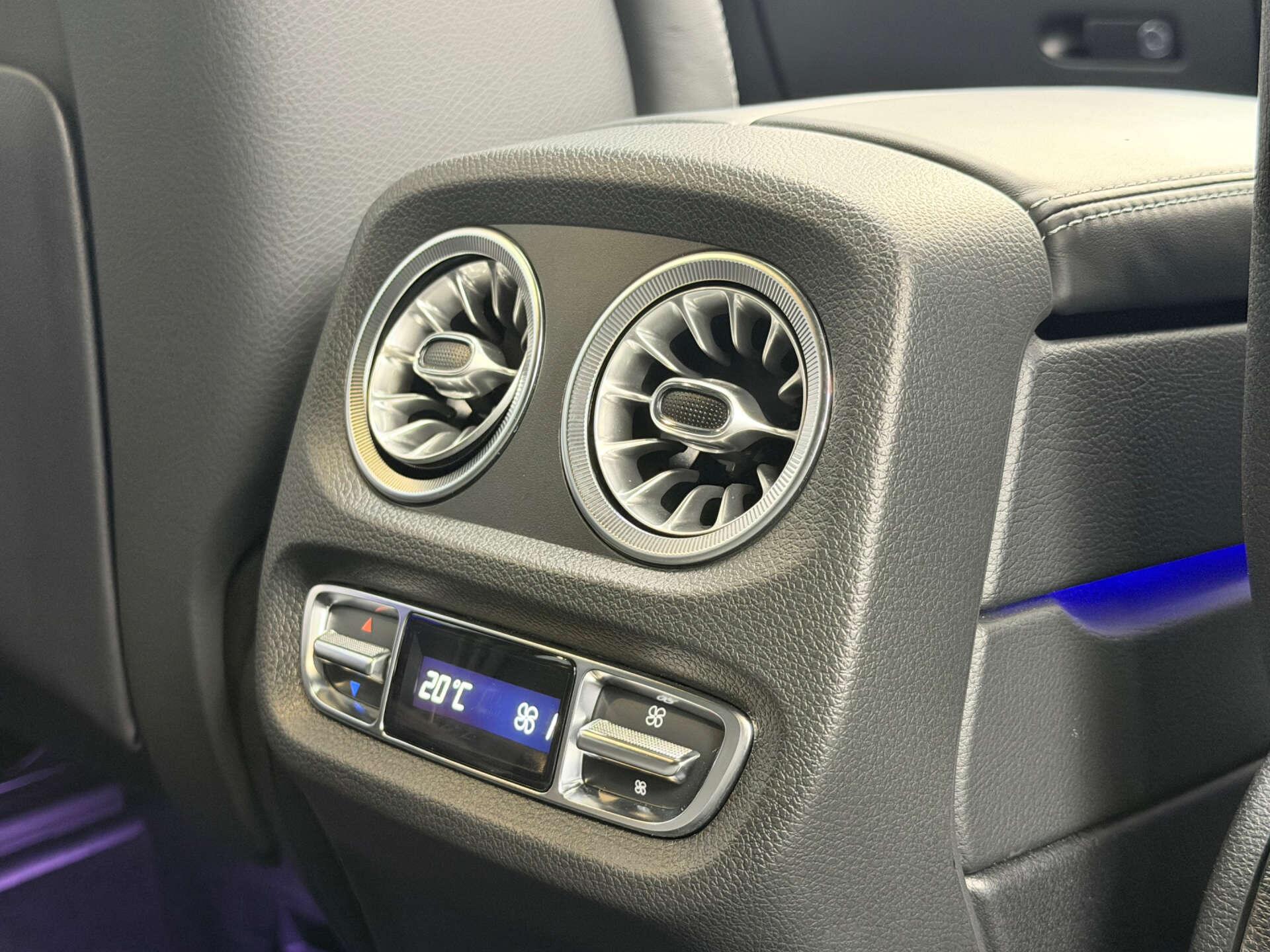 Mercedes-Benz G-Class view 18