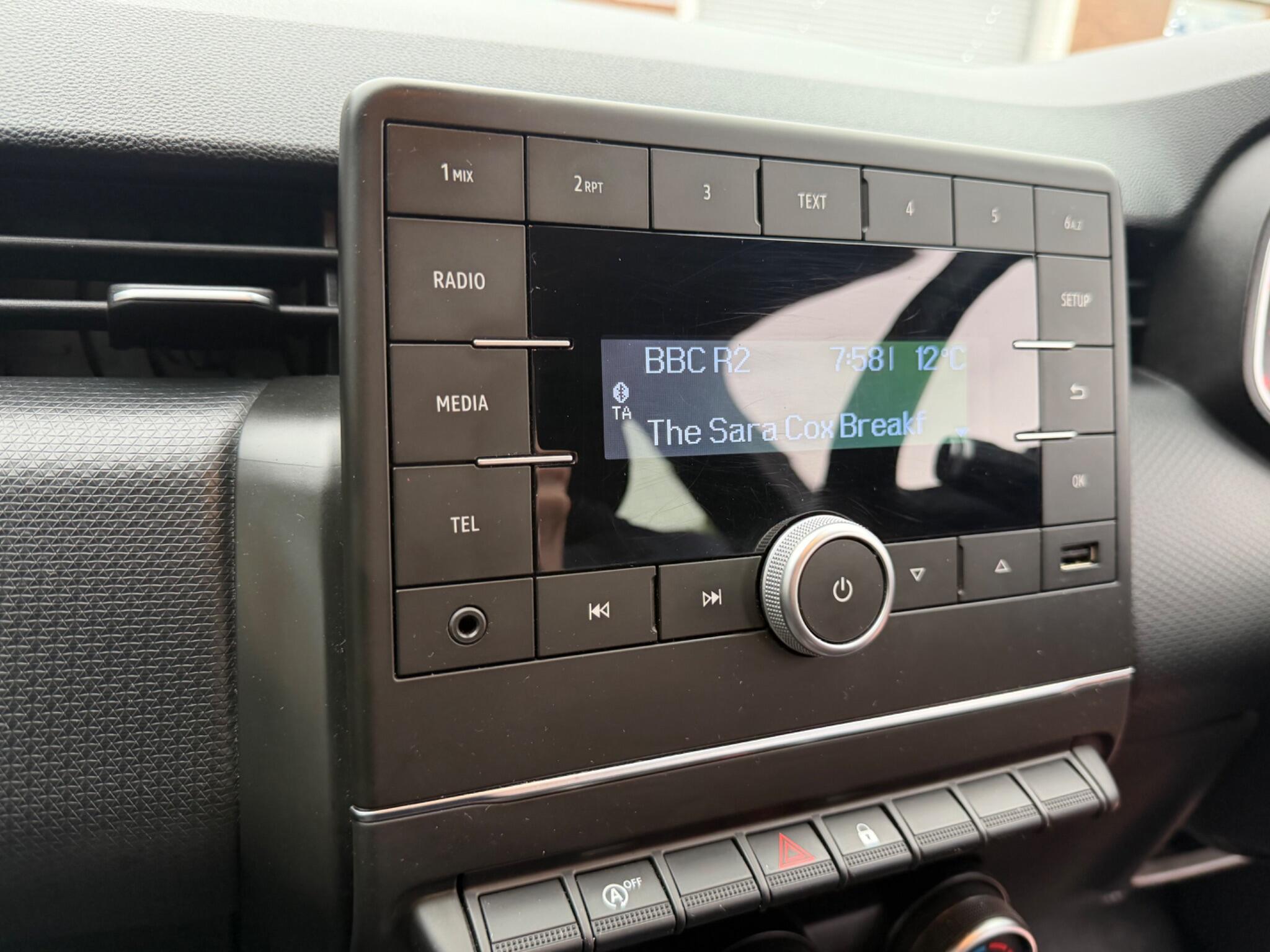 Renault Clio view 67