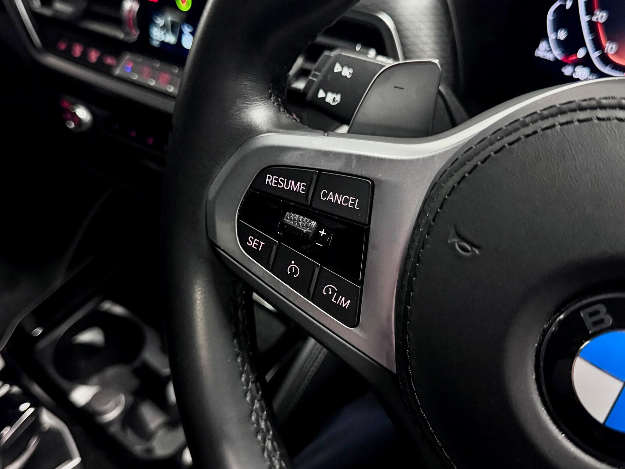 BMW X4 view 33