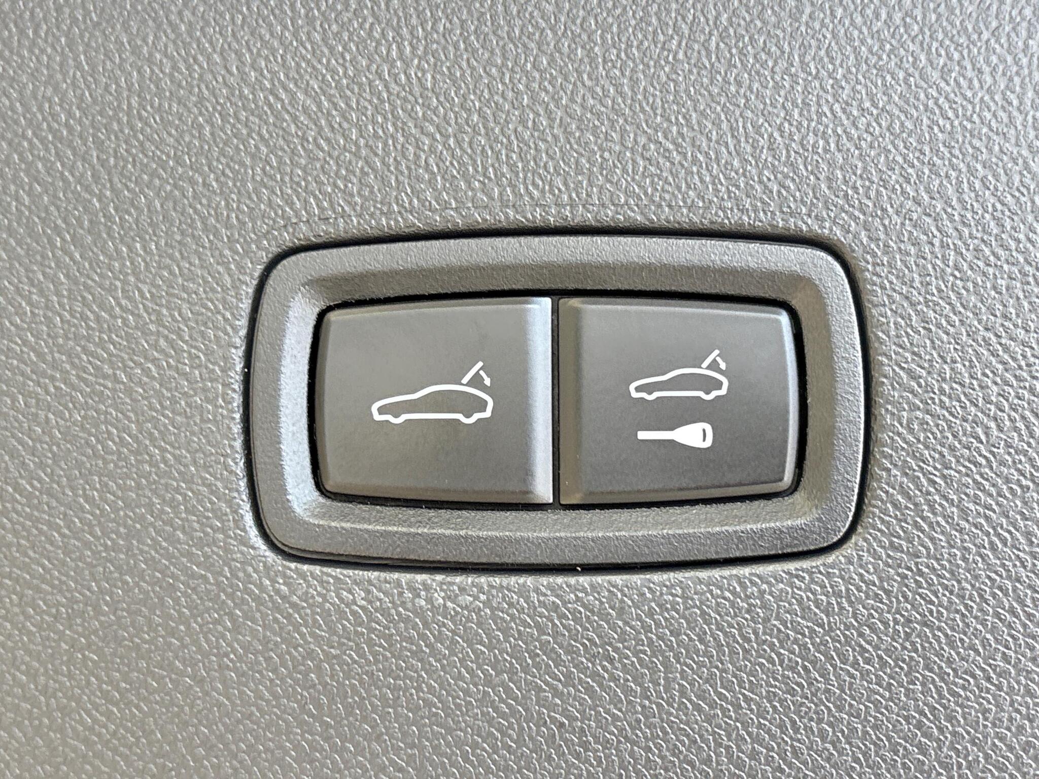 Porsche Cayenne view 47
