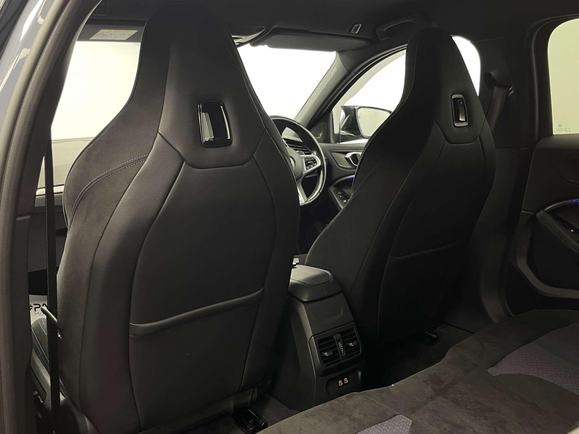 BMW 1 Series view 44