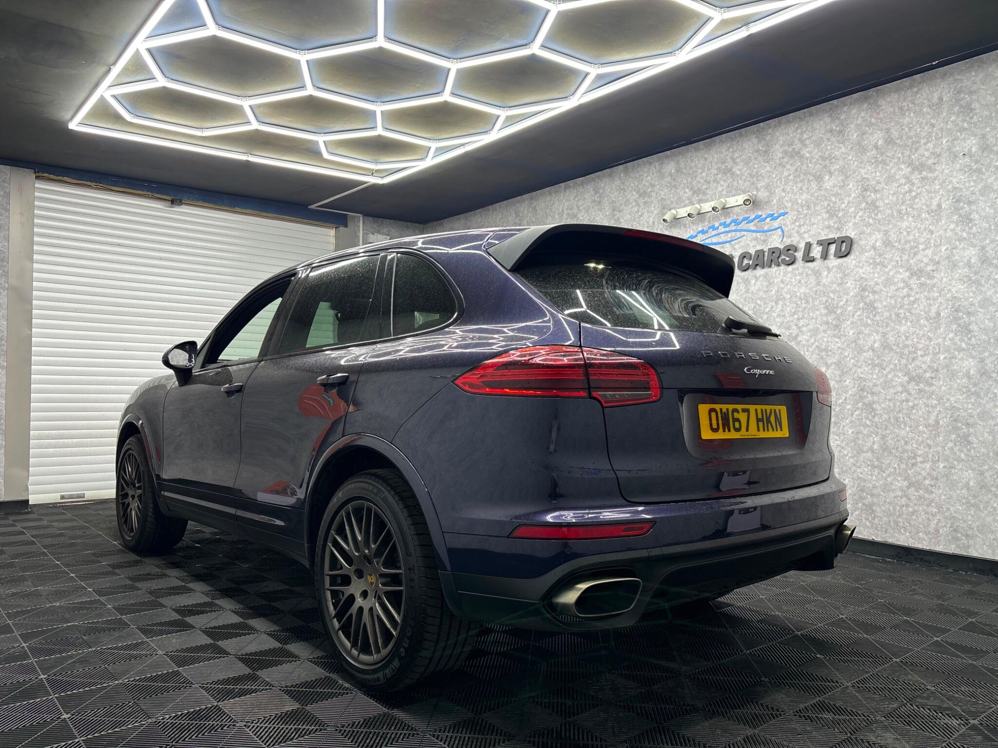 Porsche Cayenne view 53