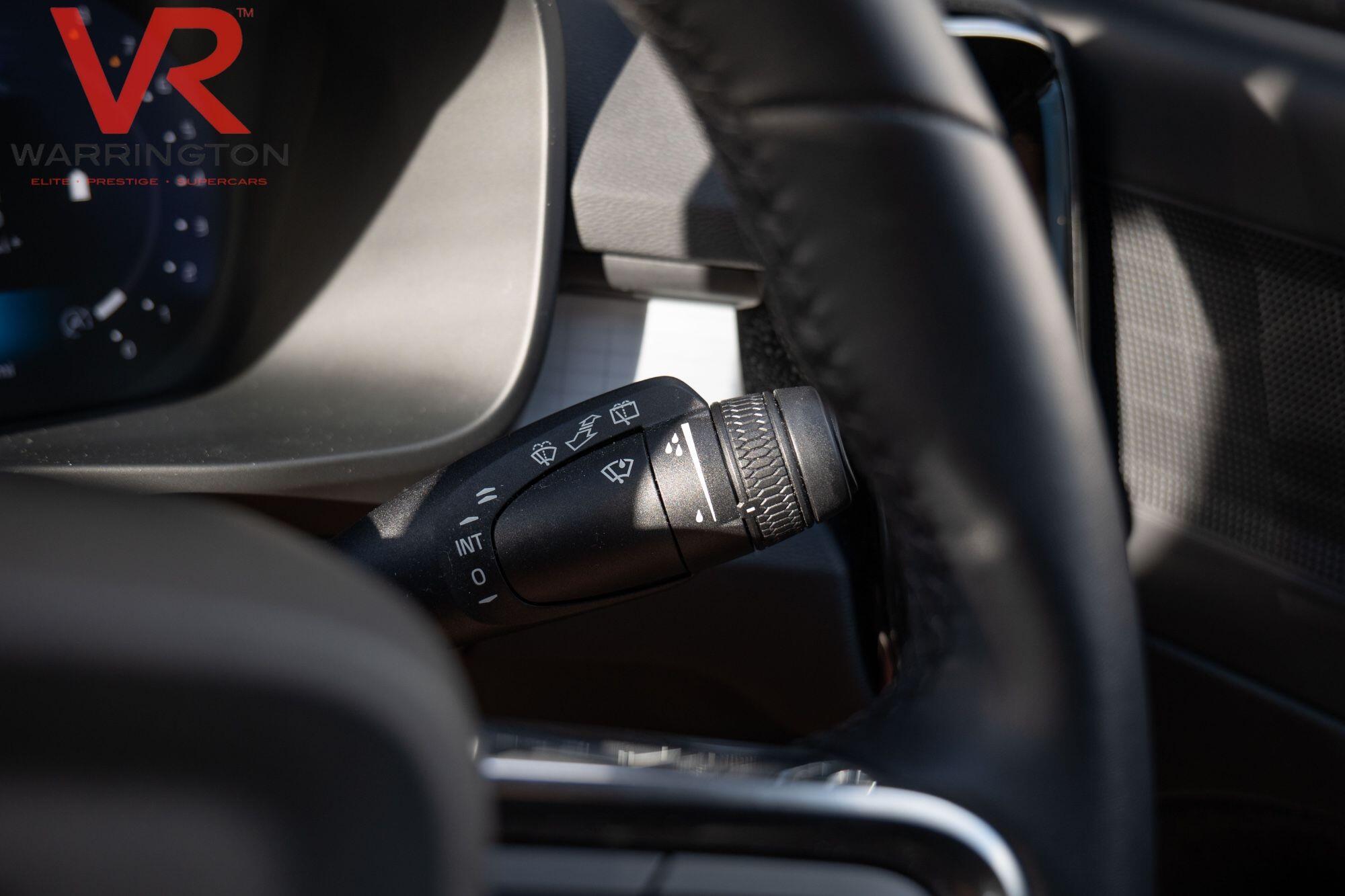 Volvo XC40 view 12